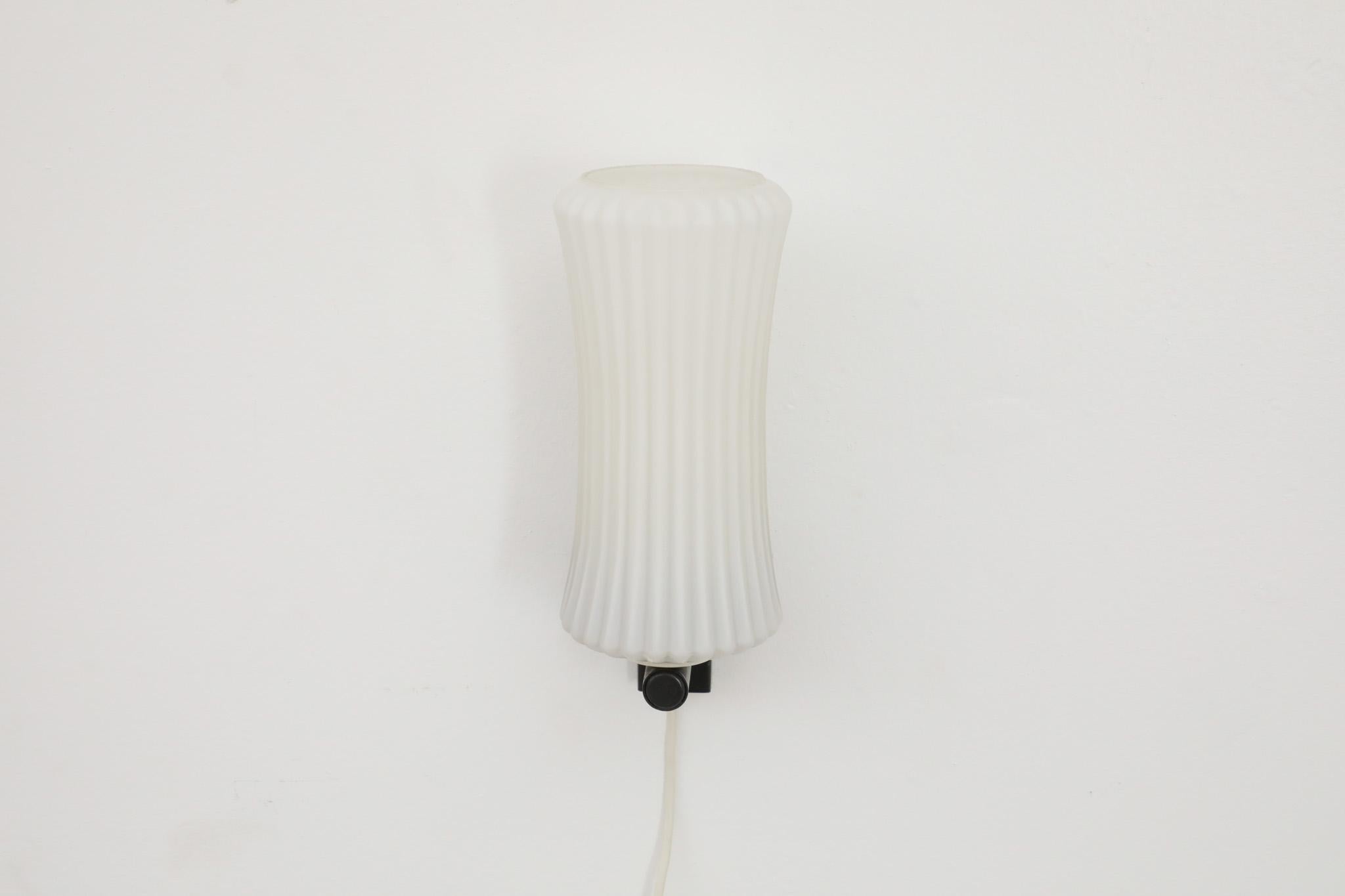 Philips Ribbed Milk glass wall lamp In Good Condition For Sale In Los Angeles, CA
