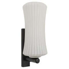 Lampe murale en verre Ribbed Milk de Philips