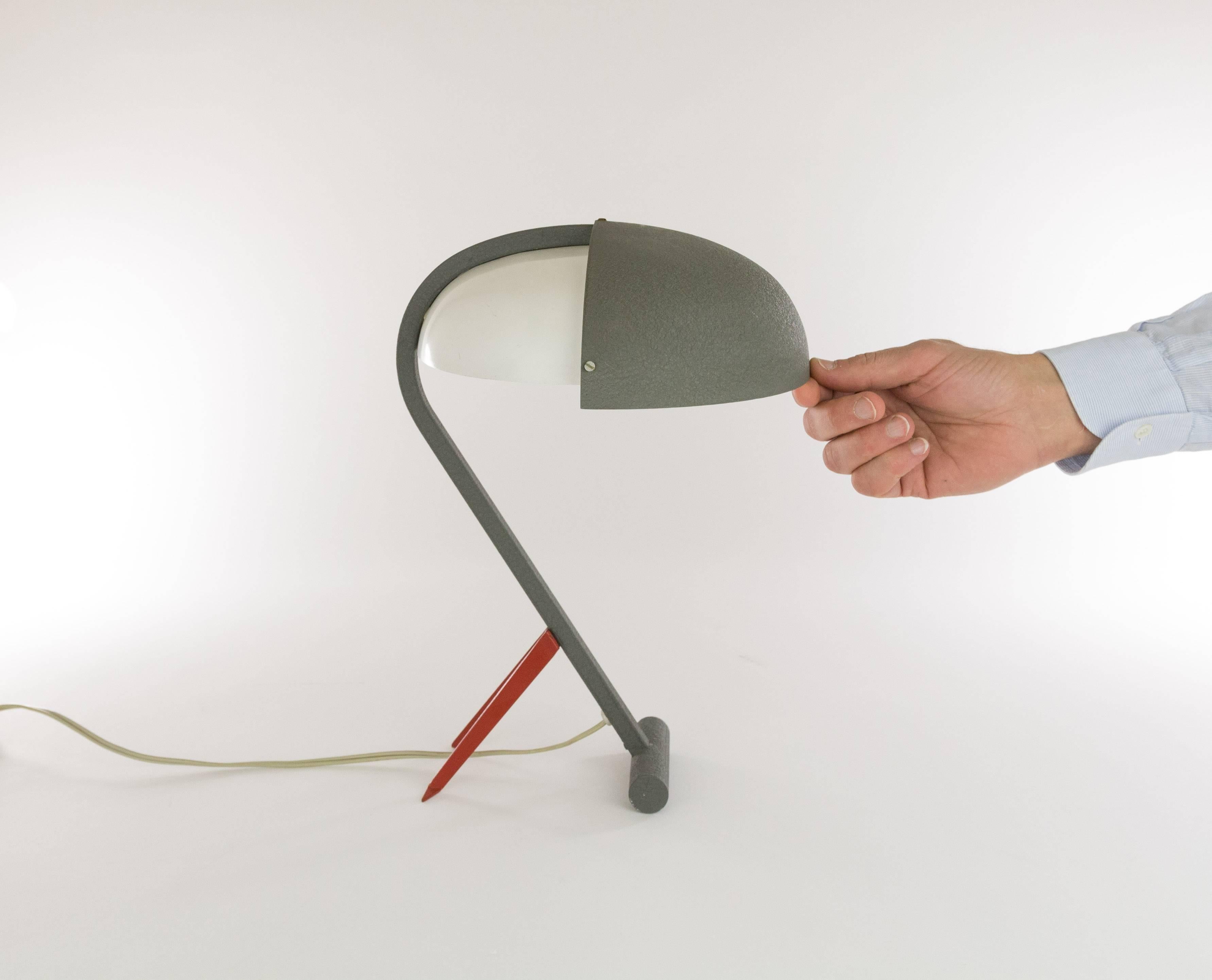 Milieu du XXe siècle Lampe de table Philips modèle NX 110 par Louis Kalff, années 1950 en vente