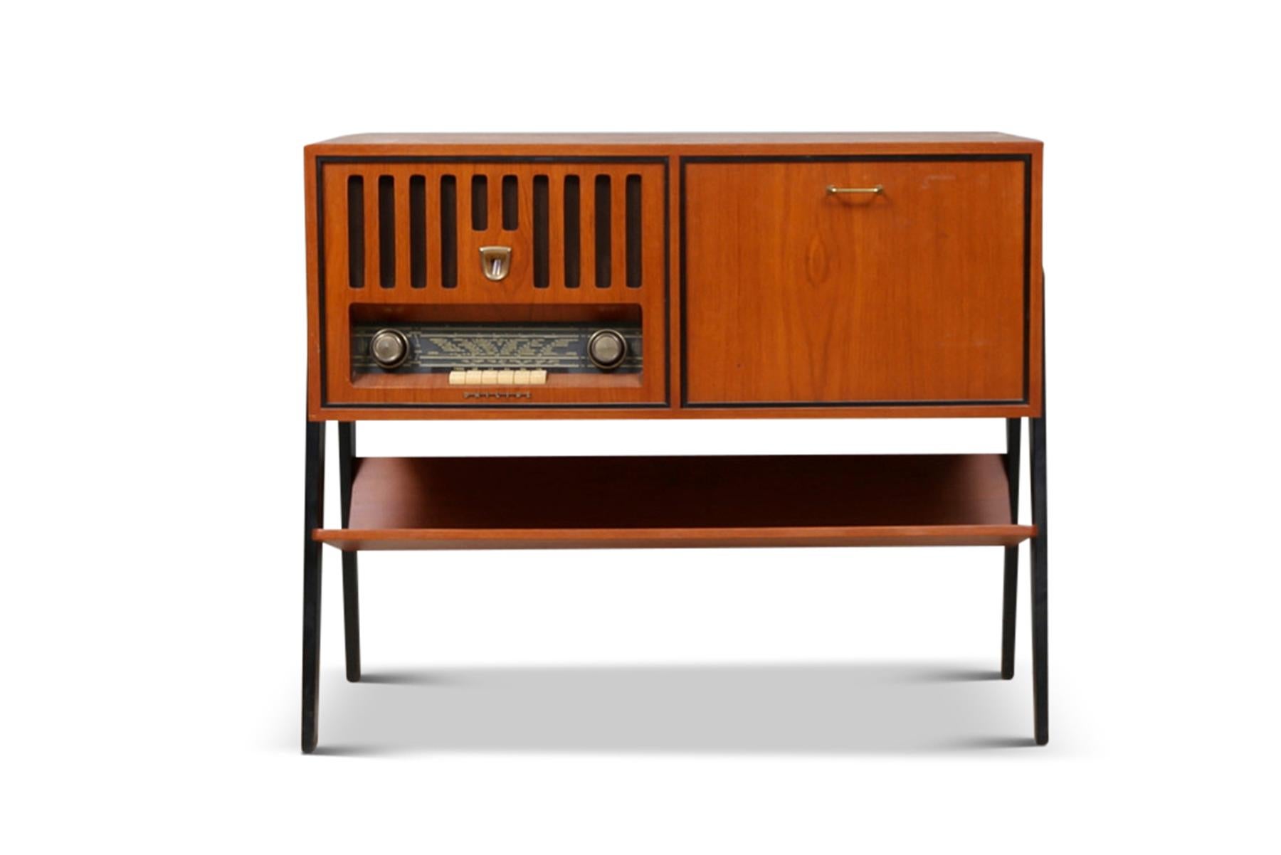 Philips Type FS 665 a Record Console in Teak For Sale 2