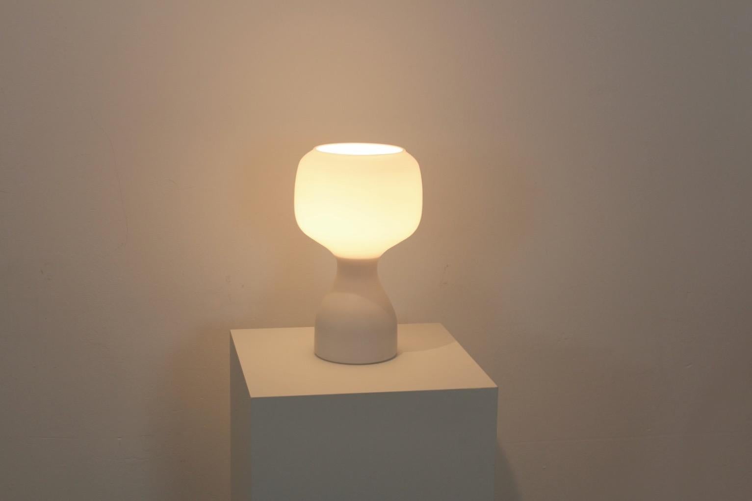 Philips White Opaline Glass Table Light In Good Condition For Sale In Voorburg, NL