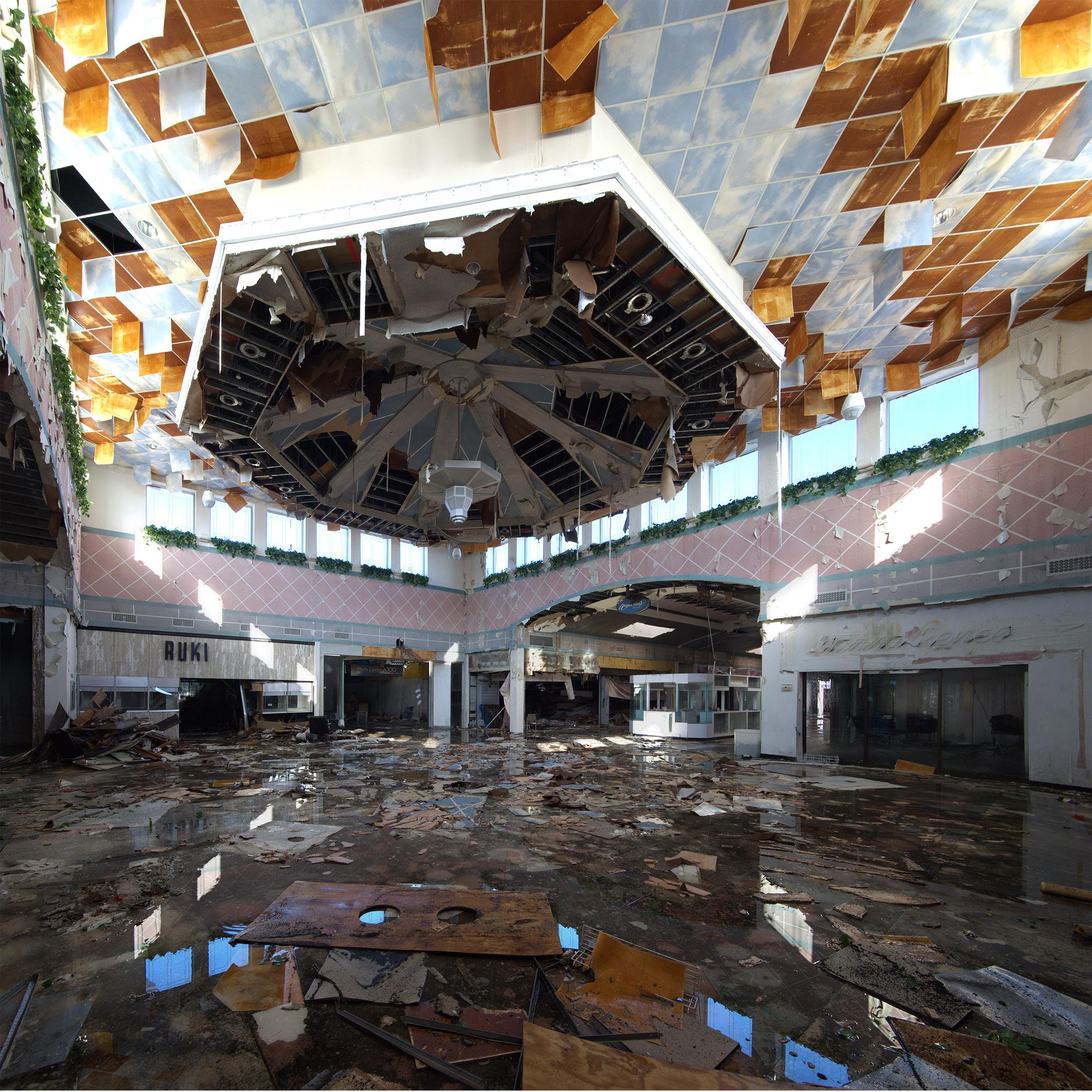 Phillip Buehler Figurative Photograph - "Courtyard" Wayne Hills Mall, New Jersey (Modern Ruins) color photograph