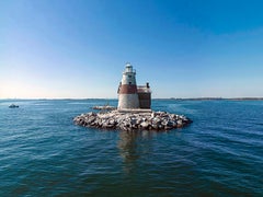 „Lighthouse“, Fotografie in limitierter Auflage von Execution Rocks, 2023