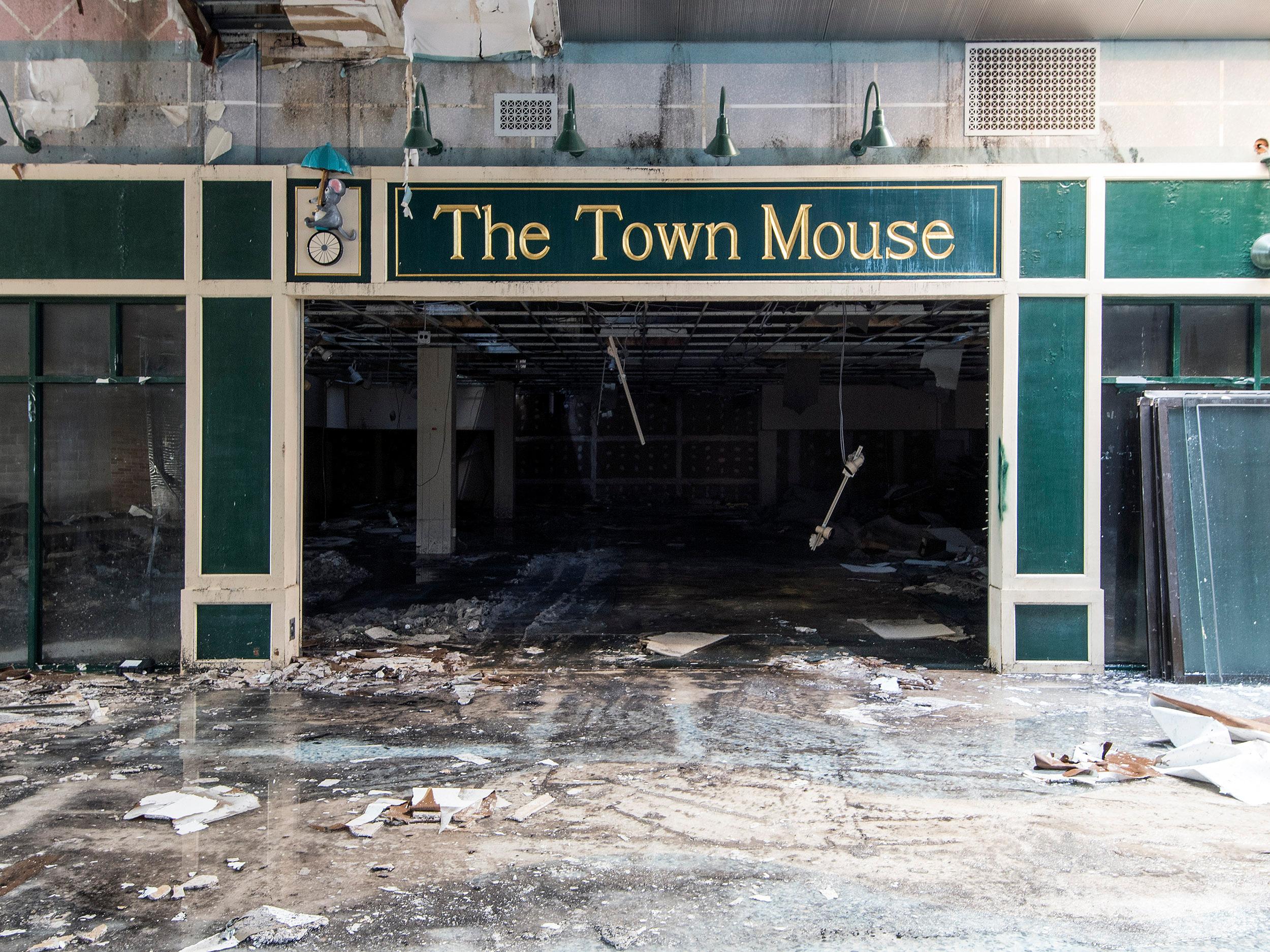 Phillip Buehler Color Photograph - "The Town Mouse" Wayne Hills Mall, New Jersey (Modern Ruins) color photograph