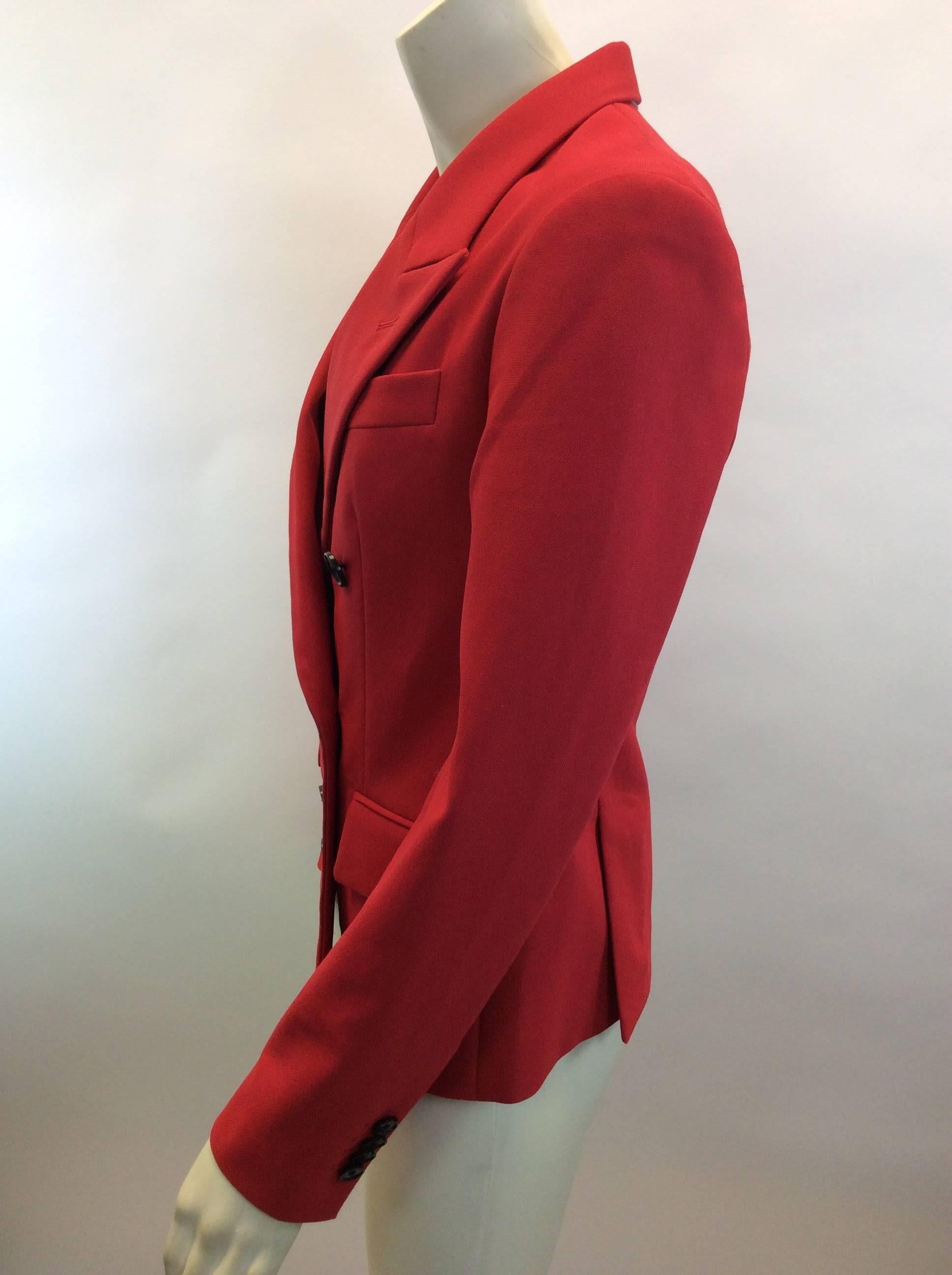 Phillip Lim Red Jacket
$250
Made in China 
50% Polyester
40% Cotton
10% Linen
Lining- 100% Silk, 100% Cotton
Size 0
Length 23.5