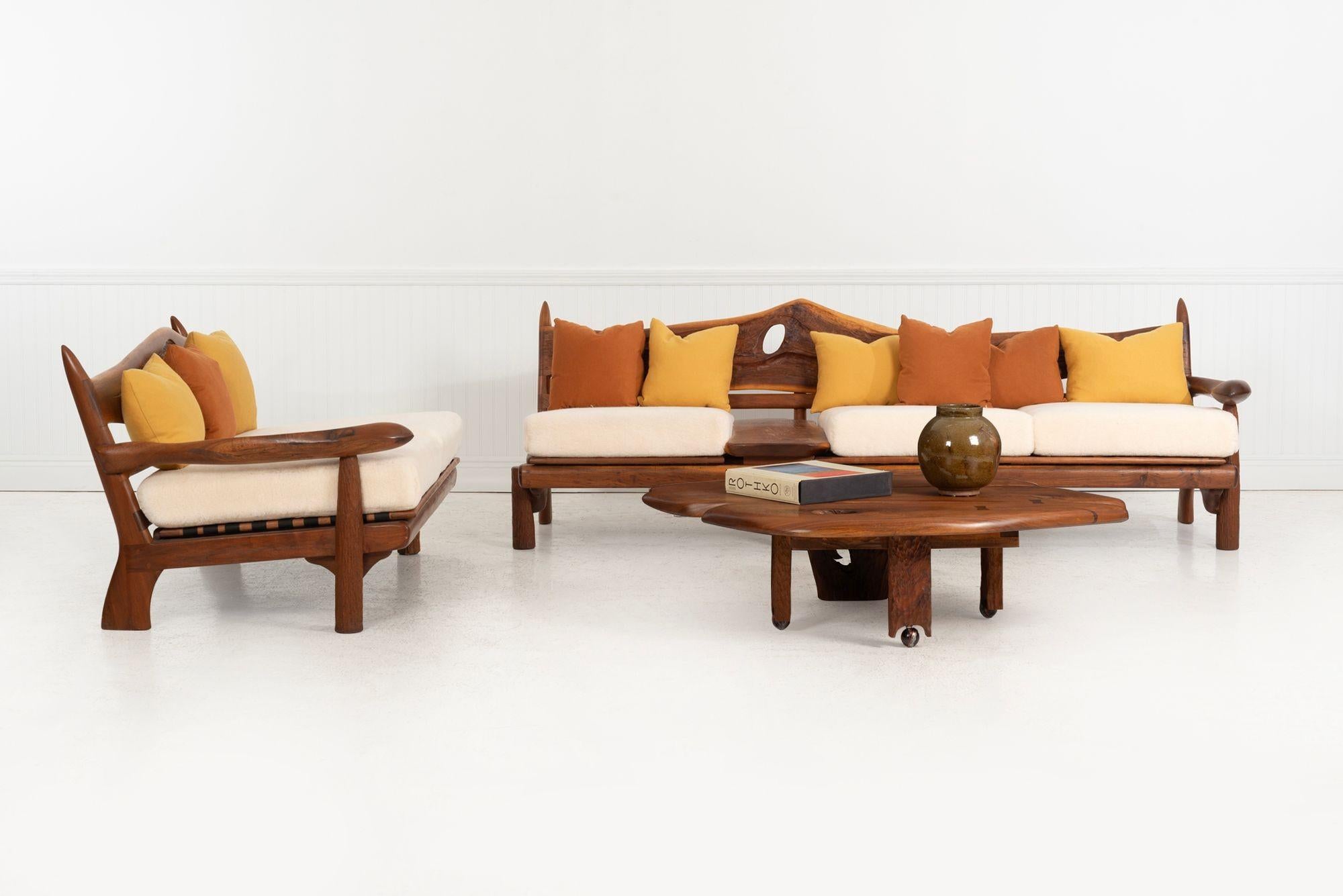 Phillip Lloyd Powell Wohnzimmersuite, 1979 (American Arts and Crafts) im Angebot