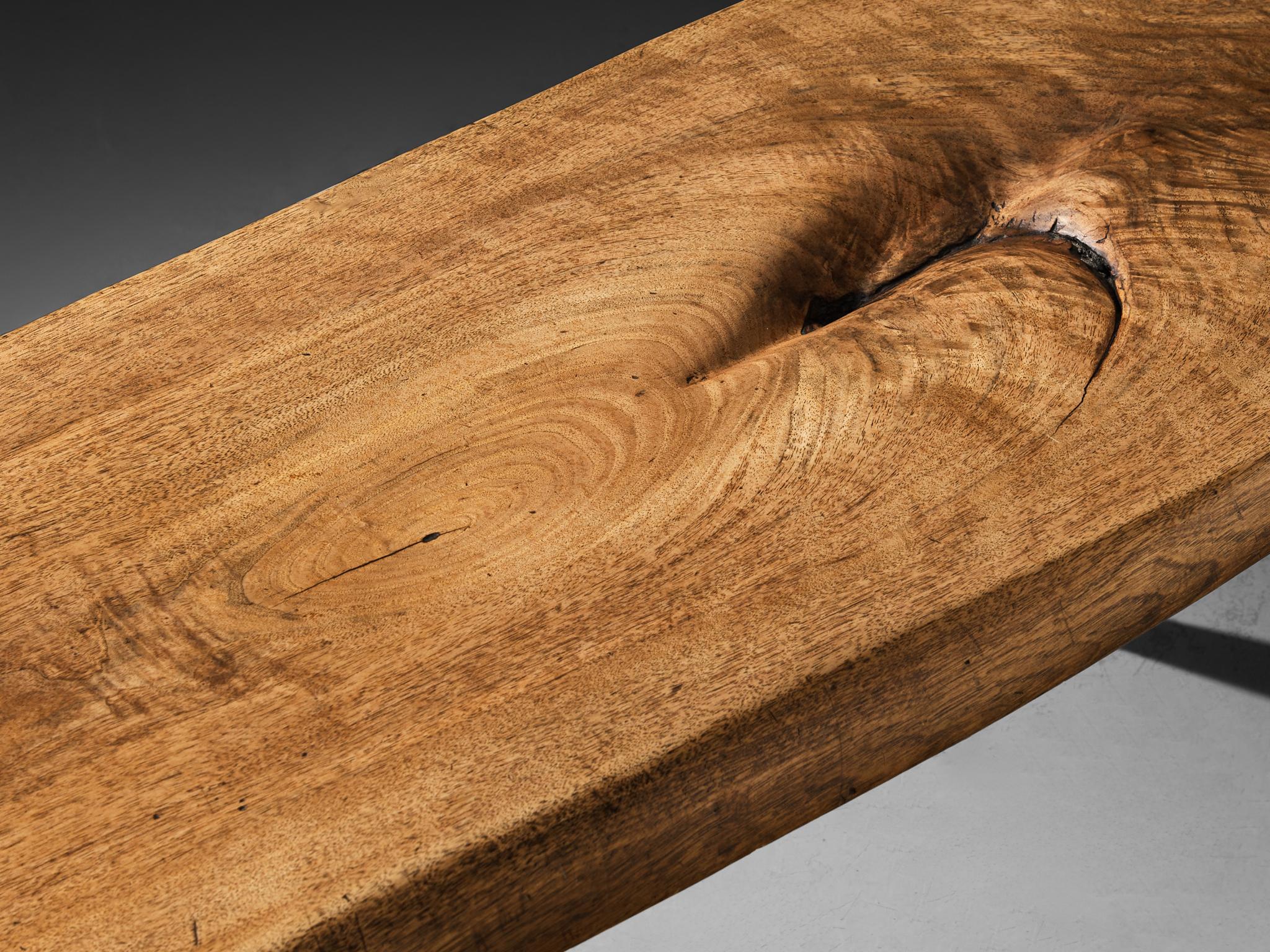 Phillip Lloyd Powell Table basse longue ou banc en noyer massif en vente 4