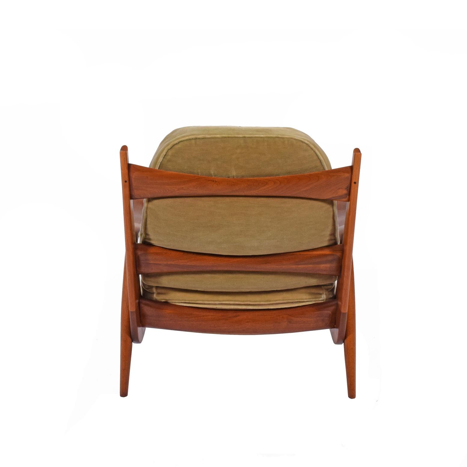 American Craftsman Phillip Lloyd Powell 'New Hope' Lounge Chair