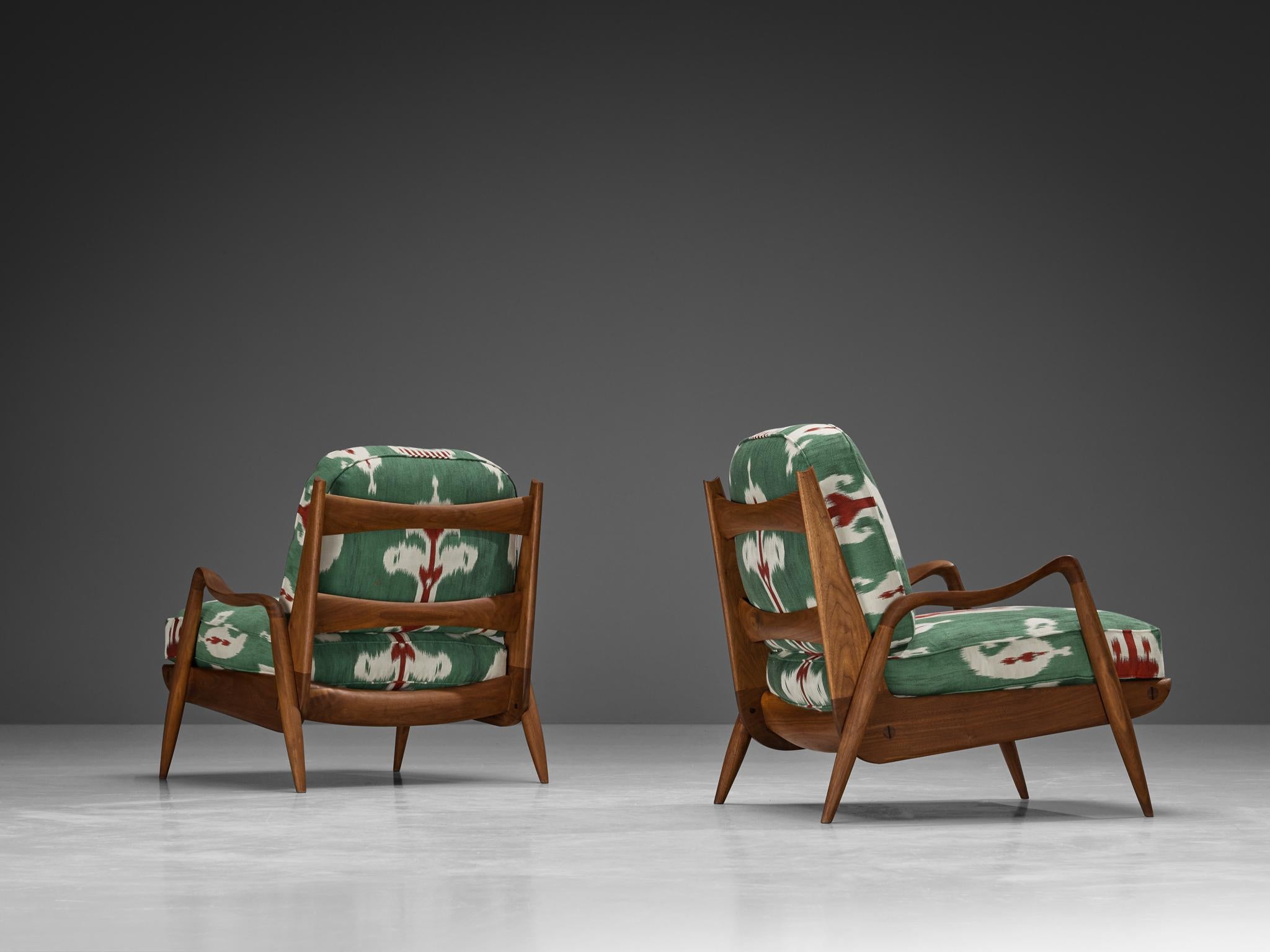 Mid-Century Modern Phillip Lloyd Powell Paire de chaises longues 'New Hope' en noyer américain  en vente