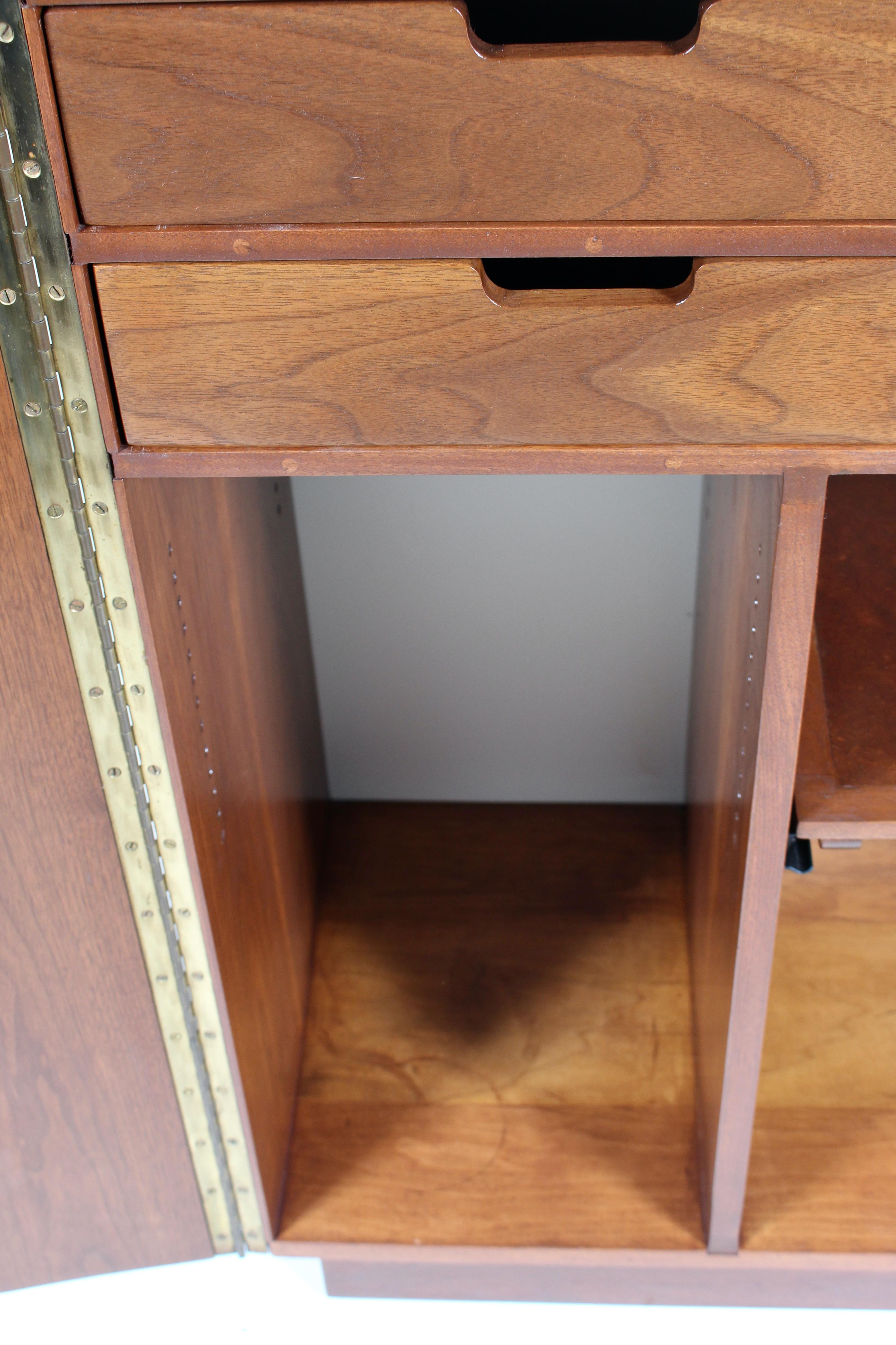 Phillip Lloyd Powell Two Door Walnut Bar Cabinet, Circa 1960 For Sale 9