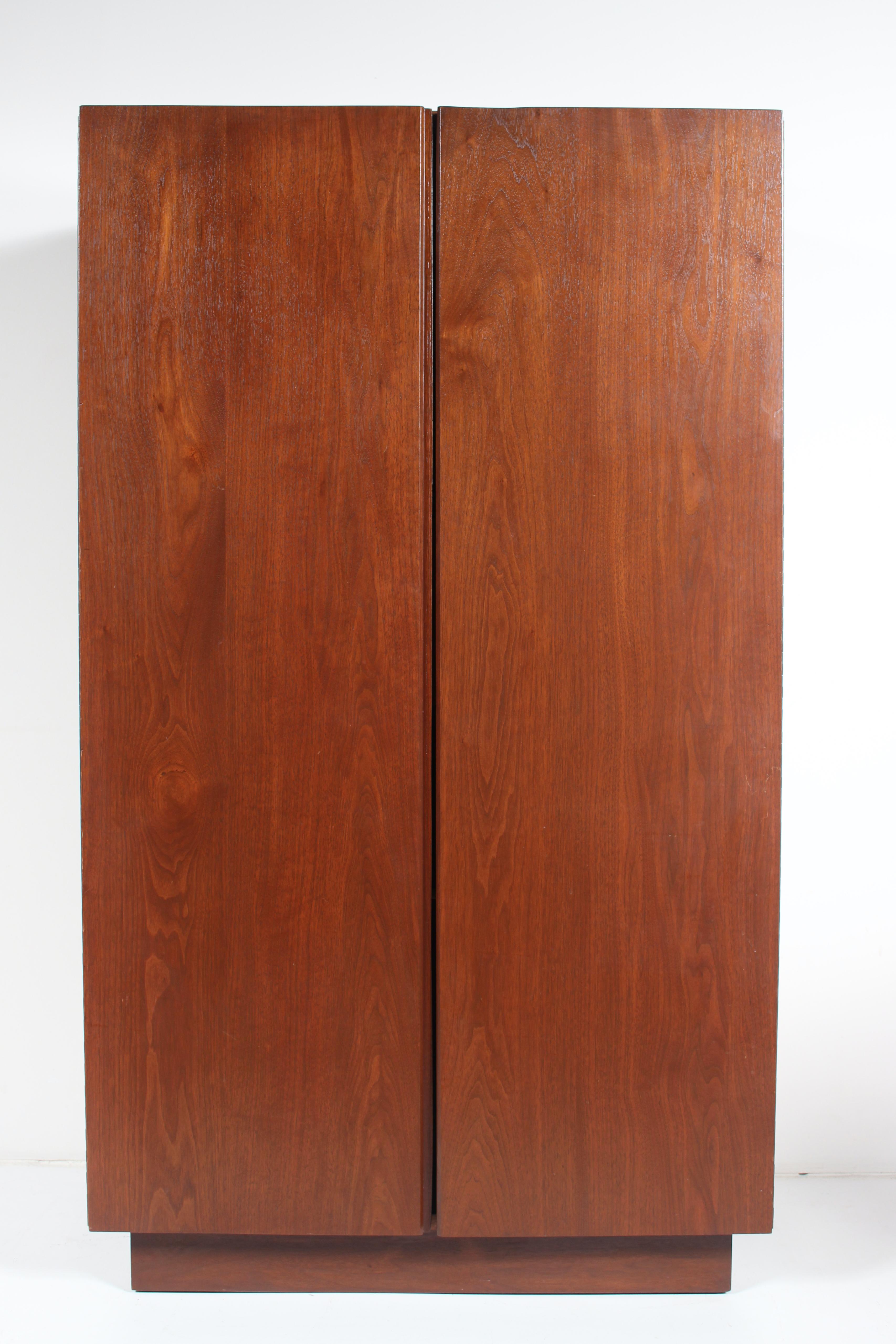 Phillip Lloyd Powell Two Door Walnut Bar Cabinet, Circa 1960 For Sale 13