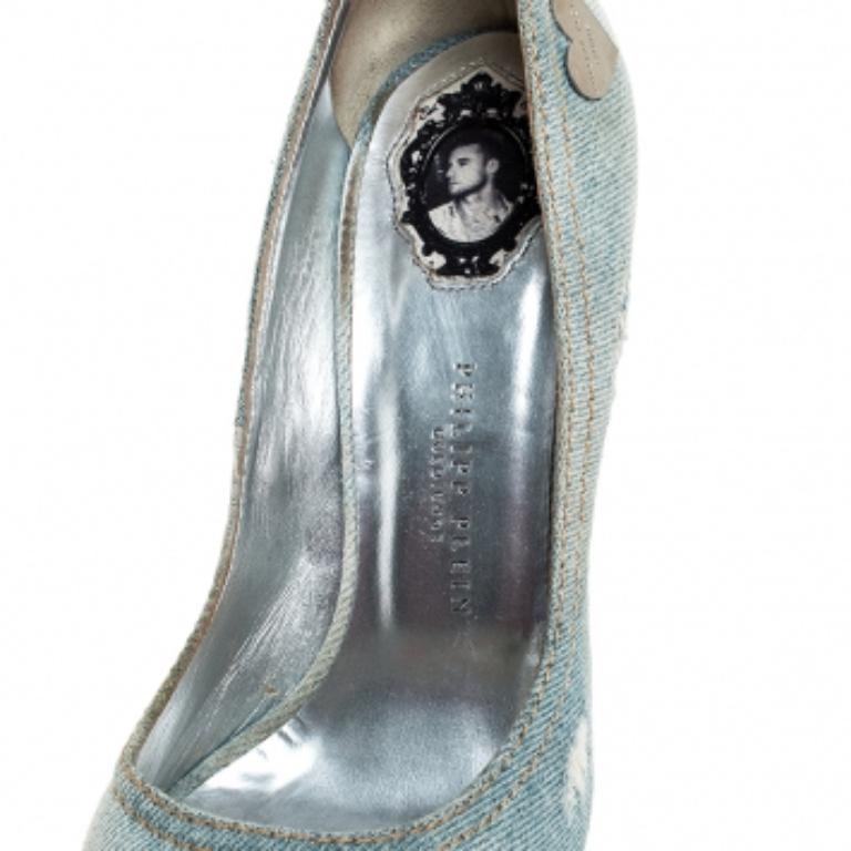 Phillip Plein Crystal Embellish Distressed Denim Peep Toe Platform Pumps Size 39 Pour femmes en vente