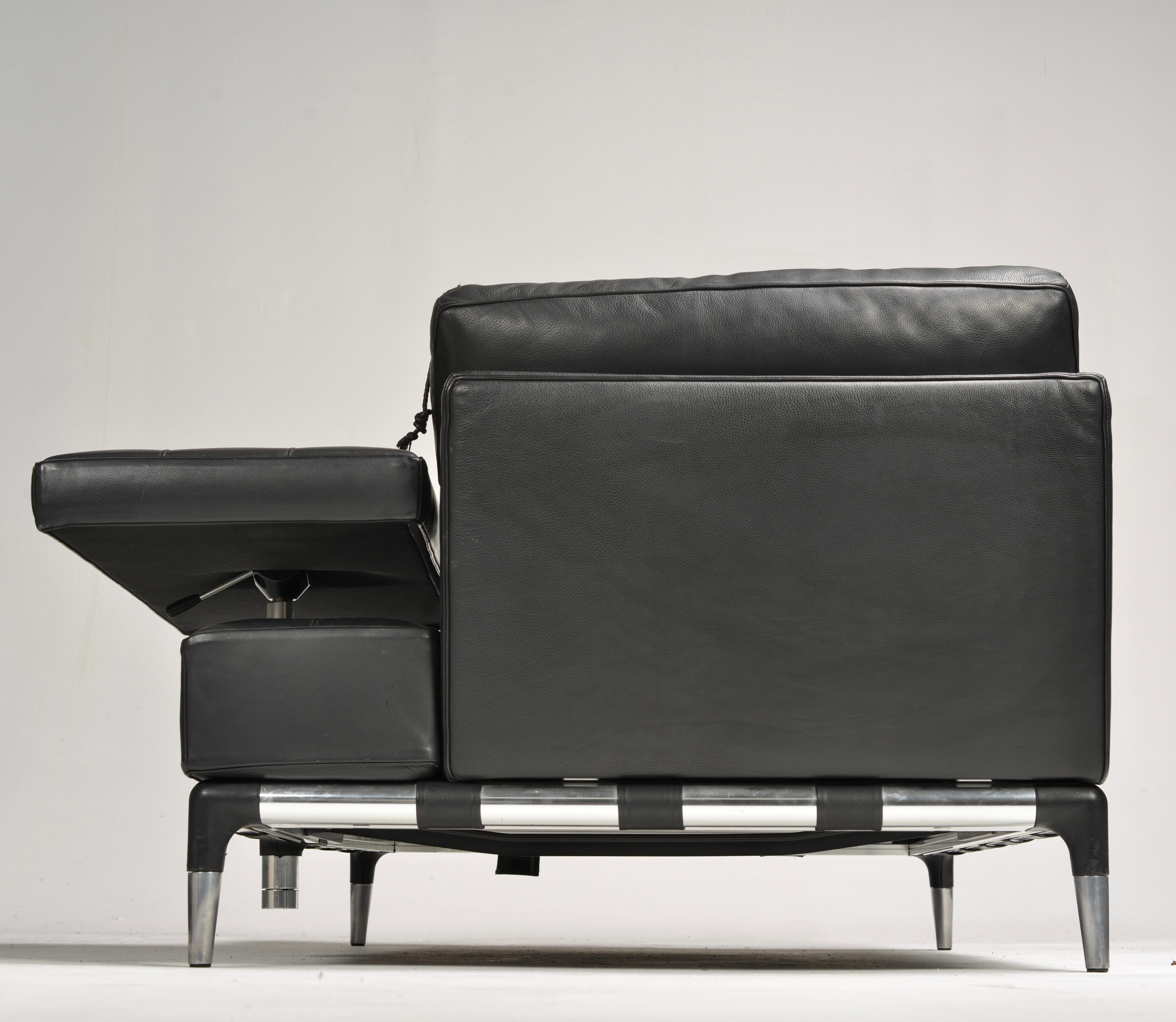 Phillippe Starck Prive Chaise Longue de acero y cuero en venta 2
