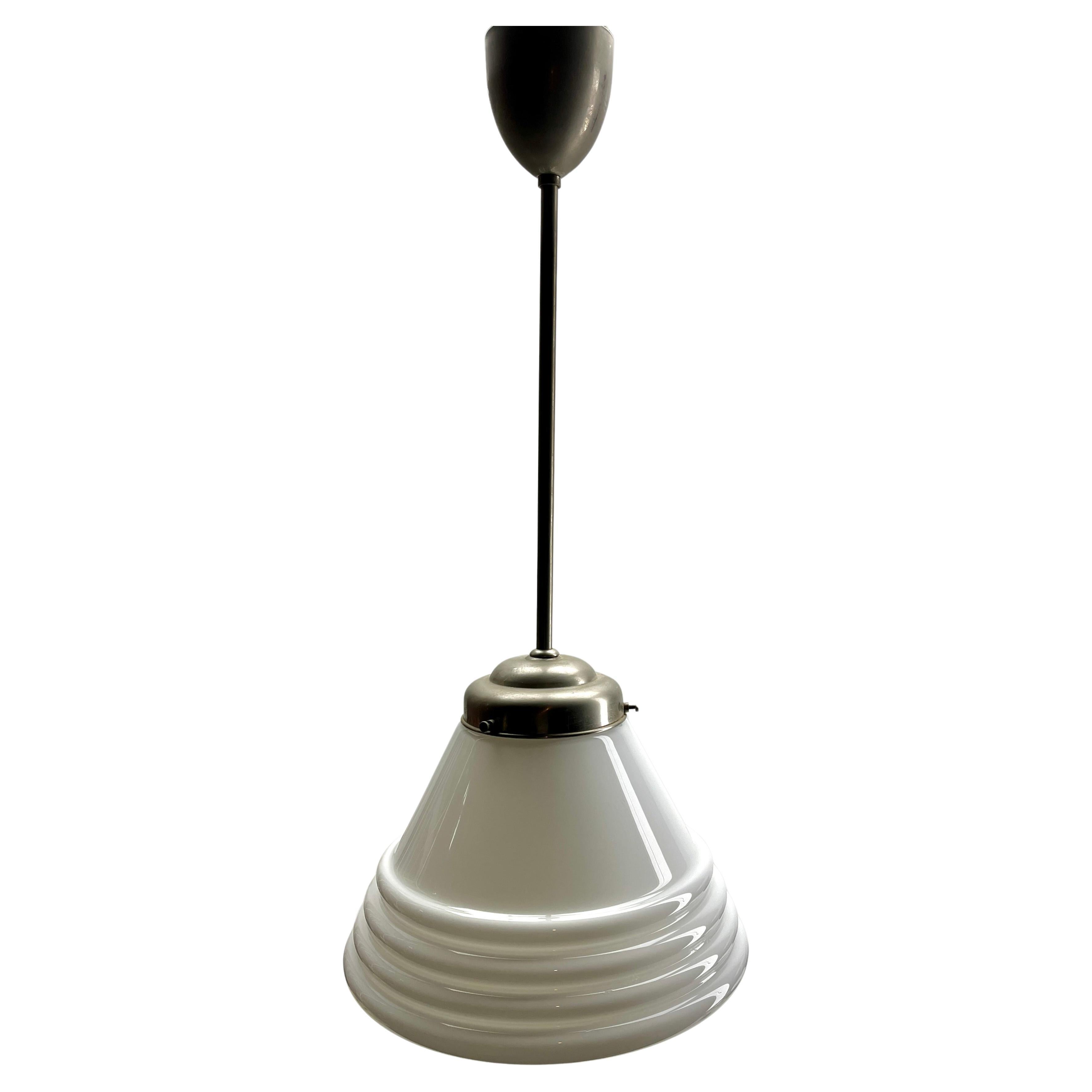 Lampada a sospensione Phillips con paralume opalino e finiture cromate, anni '30
