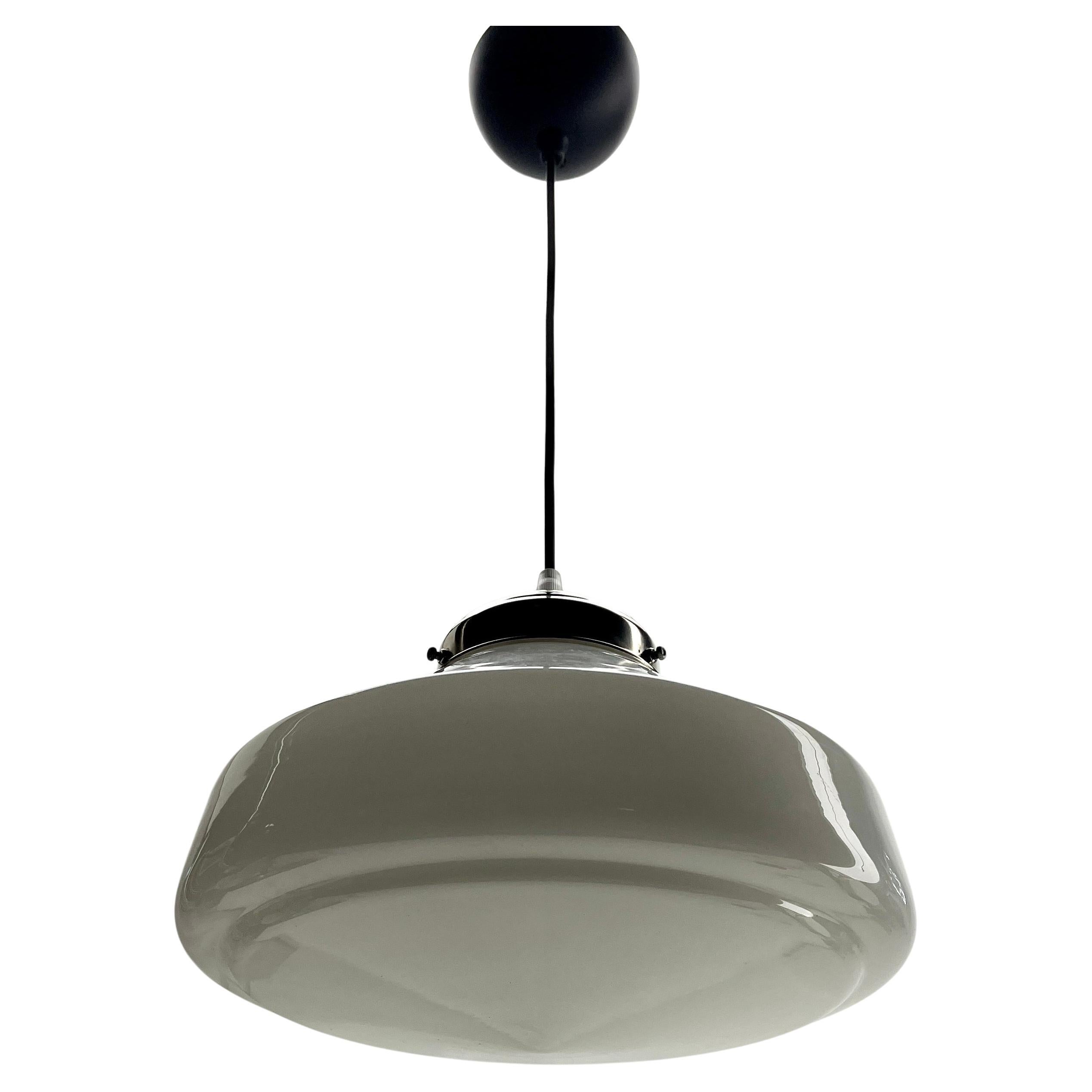 Phillips Pendelleuchte mit Opalschirm und Fassungen und Fassungen, 1930er Jahre (Art déco) im Angebot