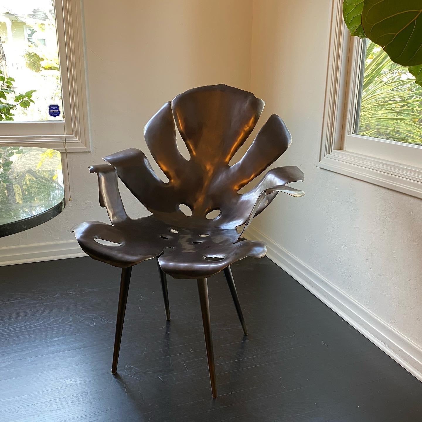 Philodendron-Blatt-Esszimmerstuhl aus massiver Bronze von Christopher Kreiling im Angebot 7