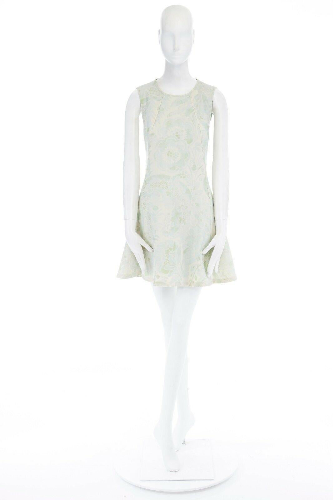 PHILOSOPHY ALBERTA FERRETTI mint green floral print wool cocktail dress M Reference: LACG/A00143 
Brand: Alberta Ferretti Designer: Alberta Ferretti 
Material: Wool 
Color: Green 
Pattern: Floral 
Made in: Italy 

CONDITION: 
Condition: Excellent,