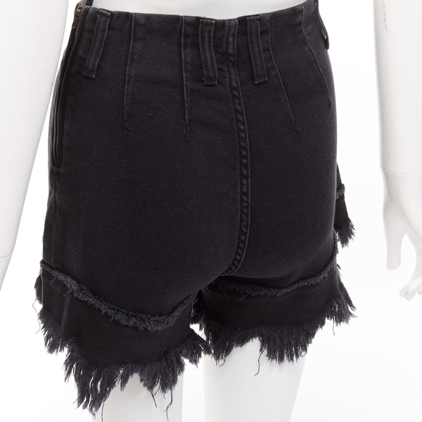 PHILOSOPHY black cotton blend high waist frayed hem flutter shorts IT38 XS
Reference: AAWC/A00861
Brand: Philosophy
Material: Cotton, Blend
Color: Black
Pattern: Solid
Closure: Zip
Lining: Black Fabric
Extra Details: Side zip. Back darts.
Made in:
