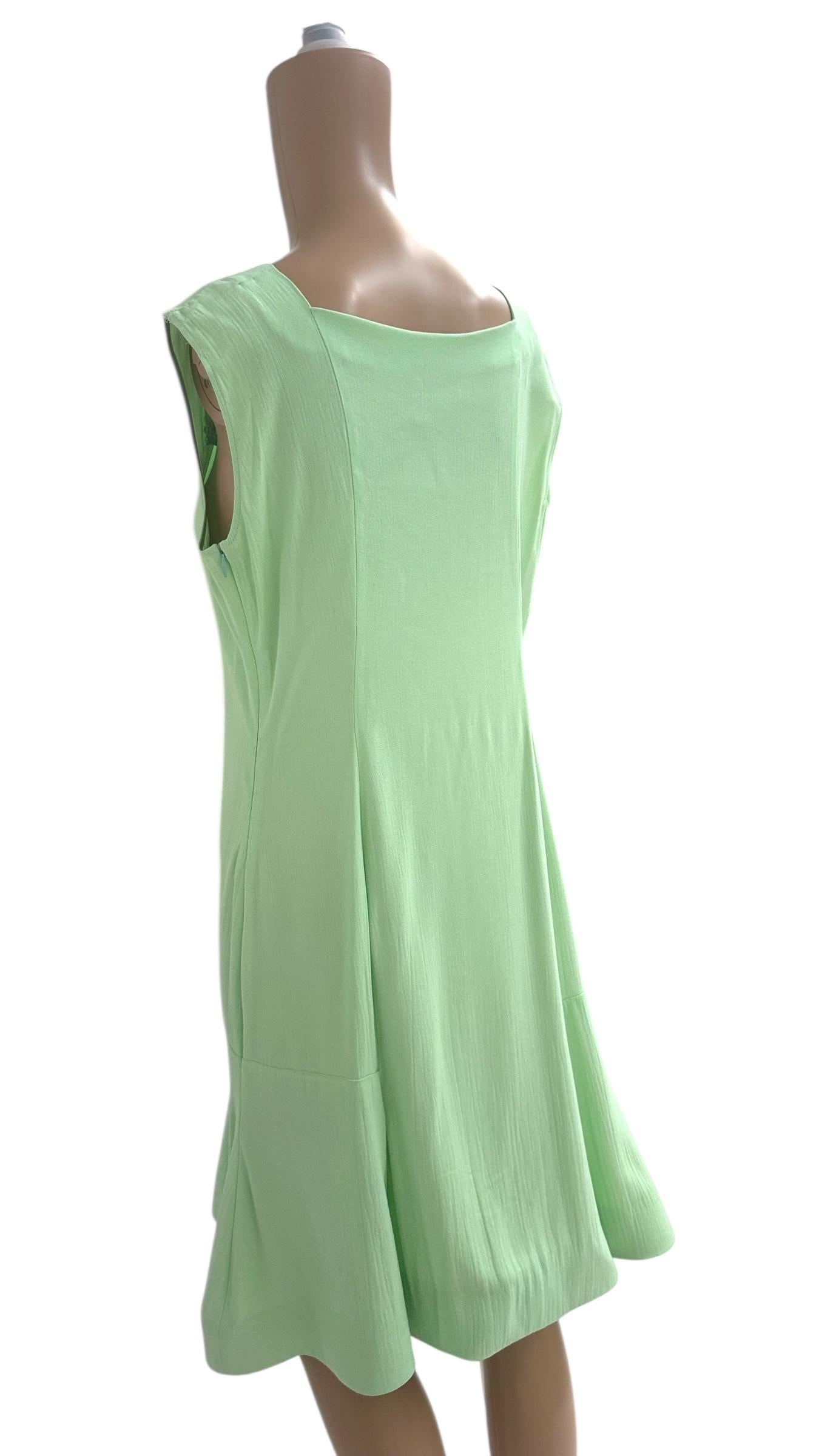 Philosophy by Alberta Ferretti Vestido sin mangas de crepe verde menta con estructura en venta 5