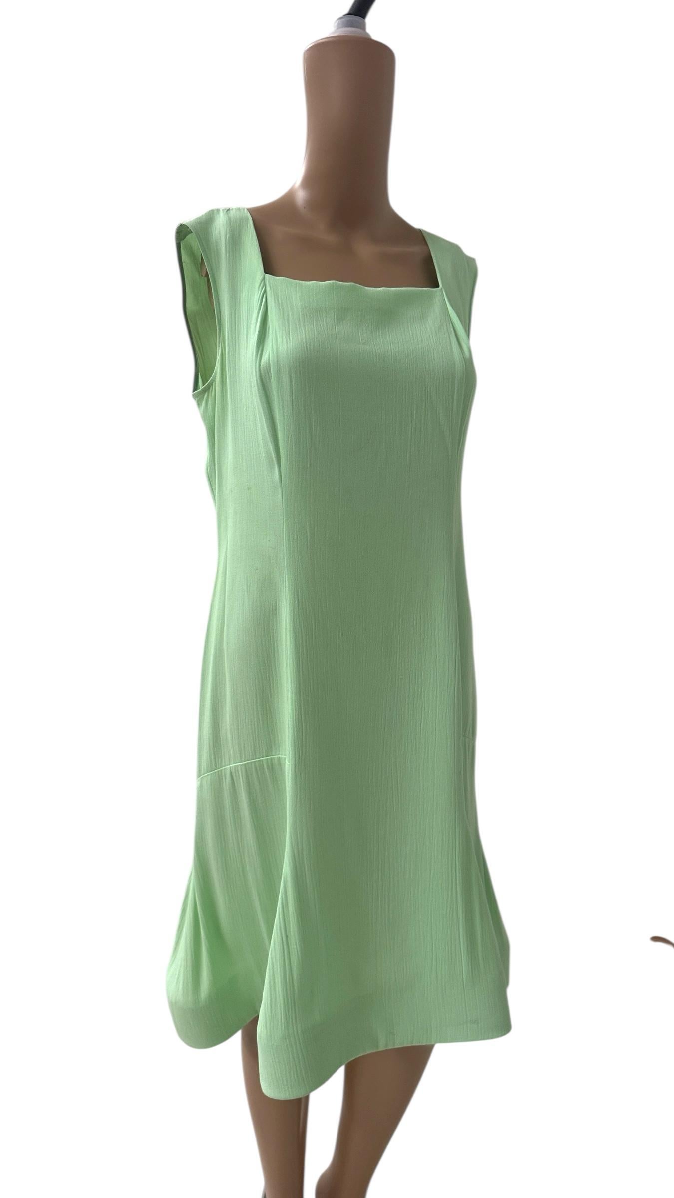 Philosophy by Alberta Ferretti Vestido sin mangas de crepe verde menta con estructura Gray en venta