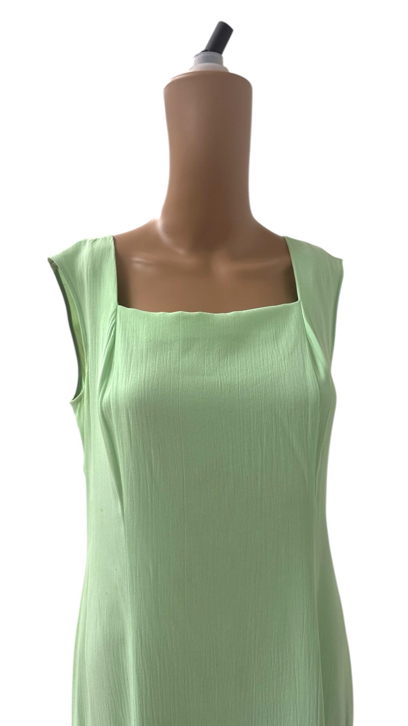Philosophy by Alberta Ferretti Vestido sin mangas de crepe verde menta con estructura en venta 1