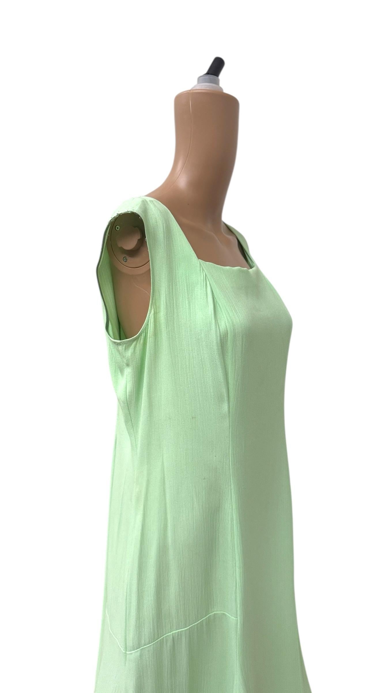 Philosophy by Alberta Ferretti Vestido sin mangas de crepe verde menta con estructura en venta 2