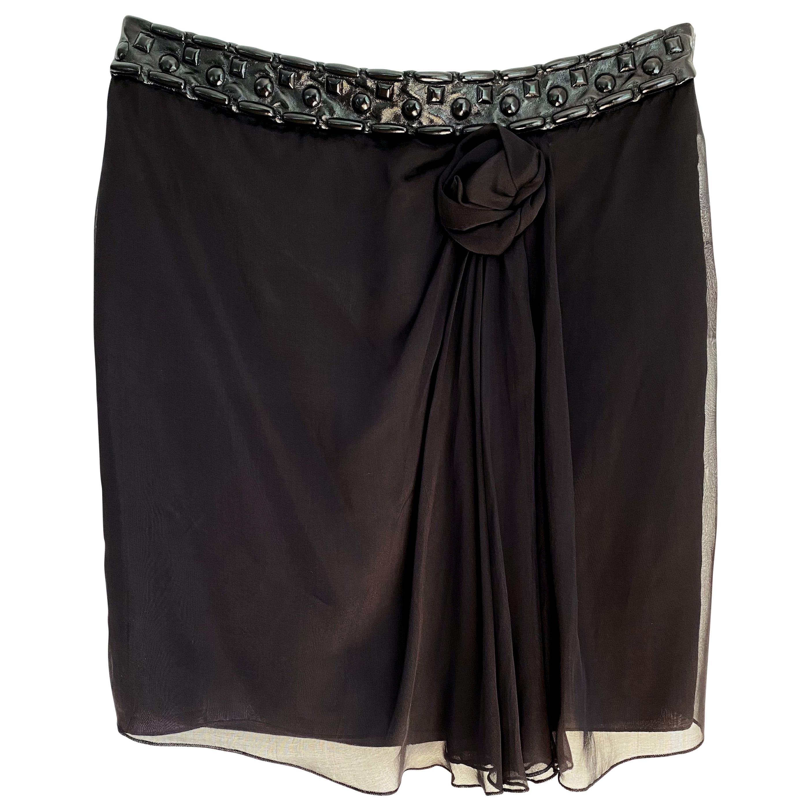 Philosophy di Alberta Ferretti embellished black silk skirt with rose - NWT For Sale