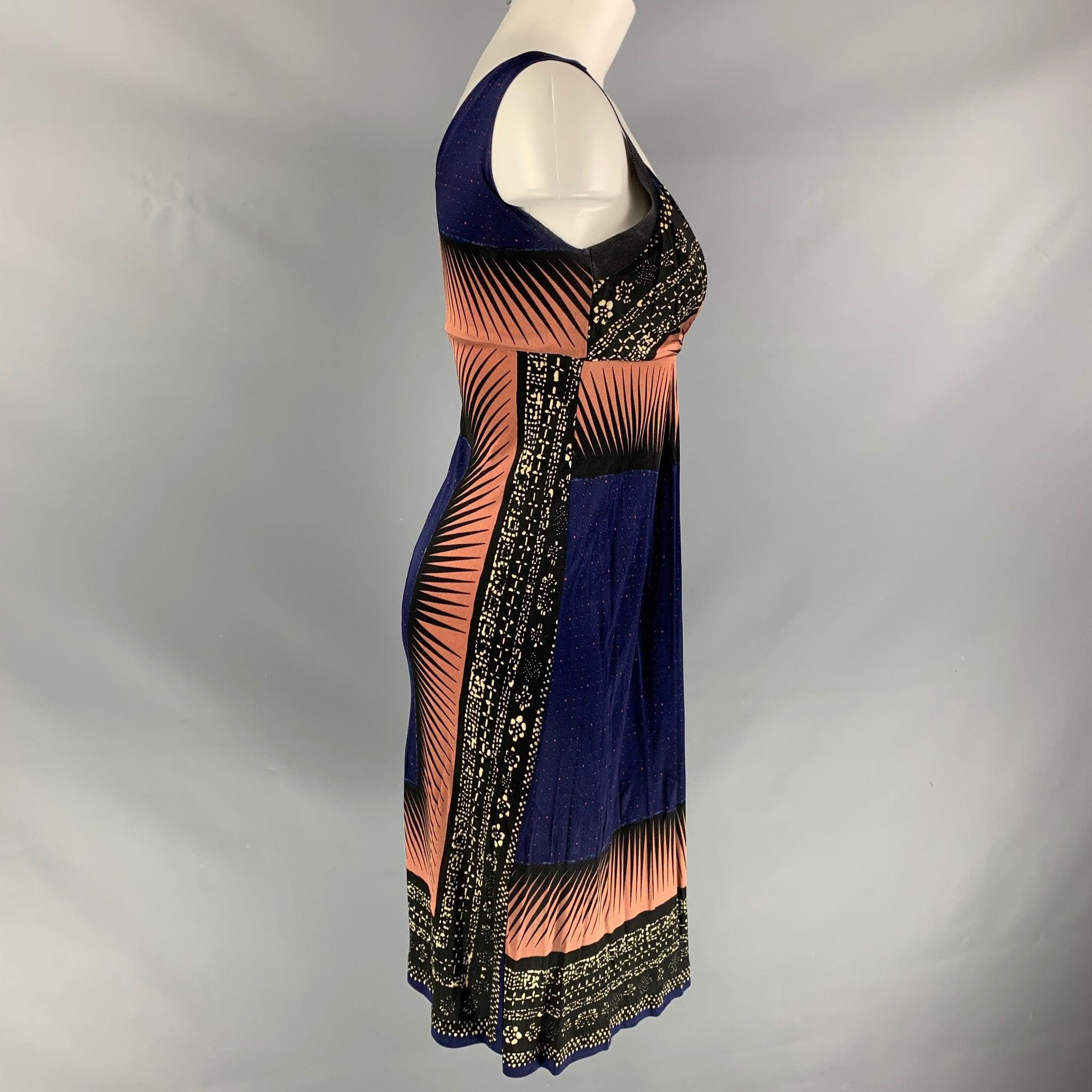 PHILOSOPHY di ALBERTA FERRETTI sleeveless mid-length dress comes in navy brick abstract print rayon fabric featuring a deep v-neck.Good Pre-Owned Condition. Sign of being worn under arms.  

Marked:   2 

Measurements: 
 
Shoulder: 11.5 inBust: 31