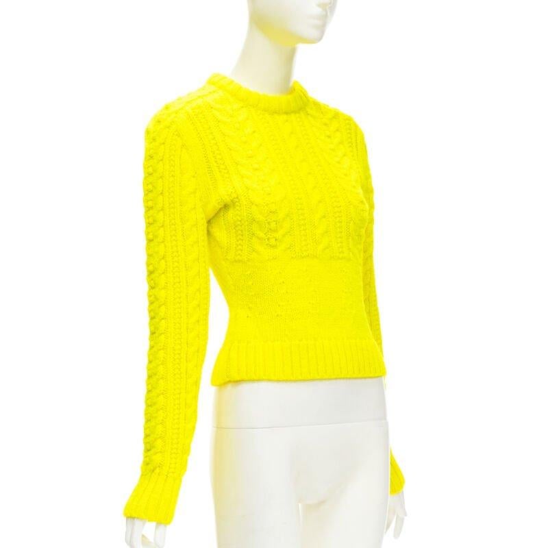 Yellow PHILOSOPHY DI LORENZO SERAFINI 100% wool yellow fitted cable knit sweater IT40 S For Sale