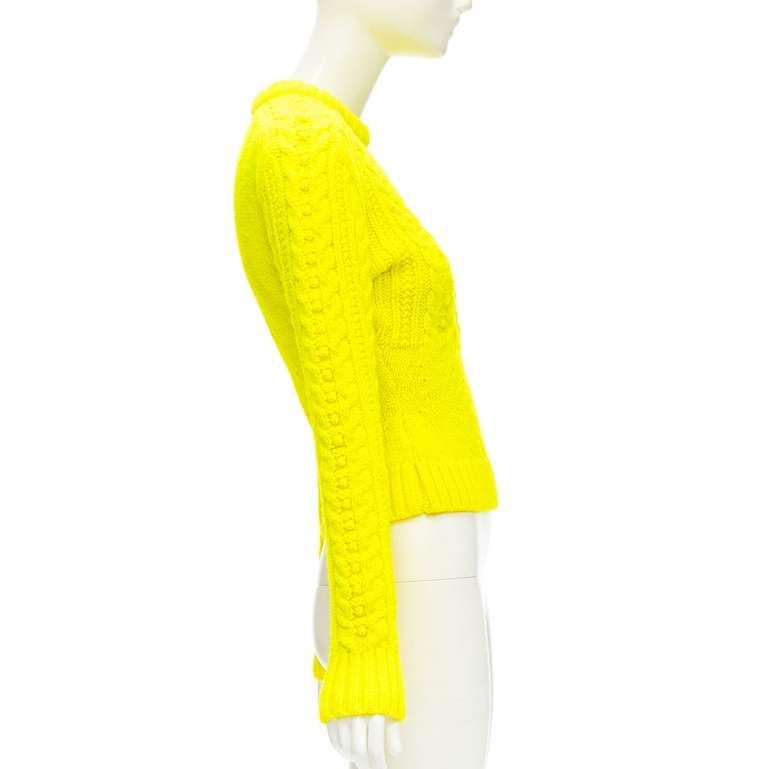 PHILOSOPHY DI LORENZO SERAFINI 100% wool yellow fitted cable knit sweater IT40 S In Excellent Condition For Sale In Hong Kong, NT