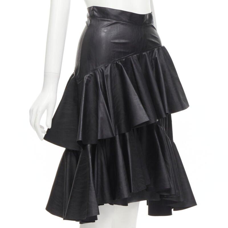 PHILOSOPHY DI LORENZO SERAFINI black faux leather asymmetric tier skirt IT38 XS In Excellent Condition For Sale In Hong Kong, NT