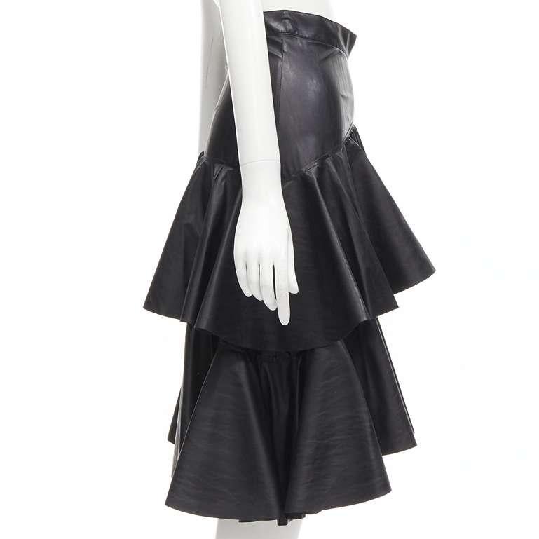PHILOSOPHY DI LORENZO SERAFINI black faux leather asymmetric tier skirt IT38 XS In Excellent Condition For Sale In Hong Kong, NT