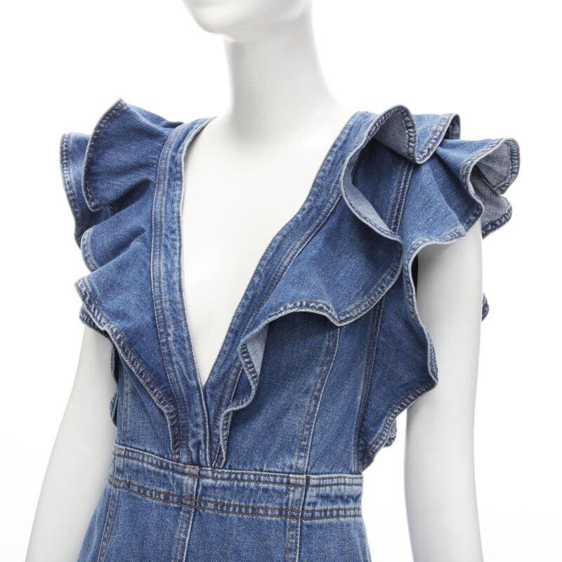 PHILOSOPHY DI LORENZO SERAFINI blue denim ruffled plunge neck dress IT38 XS
Reference: AAWC/A00156
Brand: Philosophy
Designer: Lorenzo Serafini
Material: Cotton
Color: Blue
Pattern: Solid
Closure: Zip
Made in: Italy

CONDITION:
Condition: Excellent,