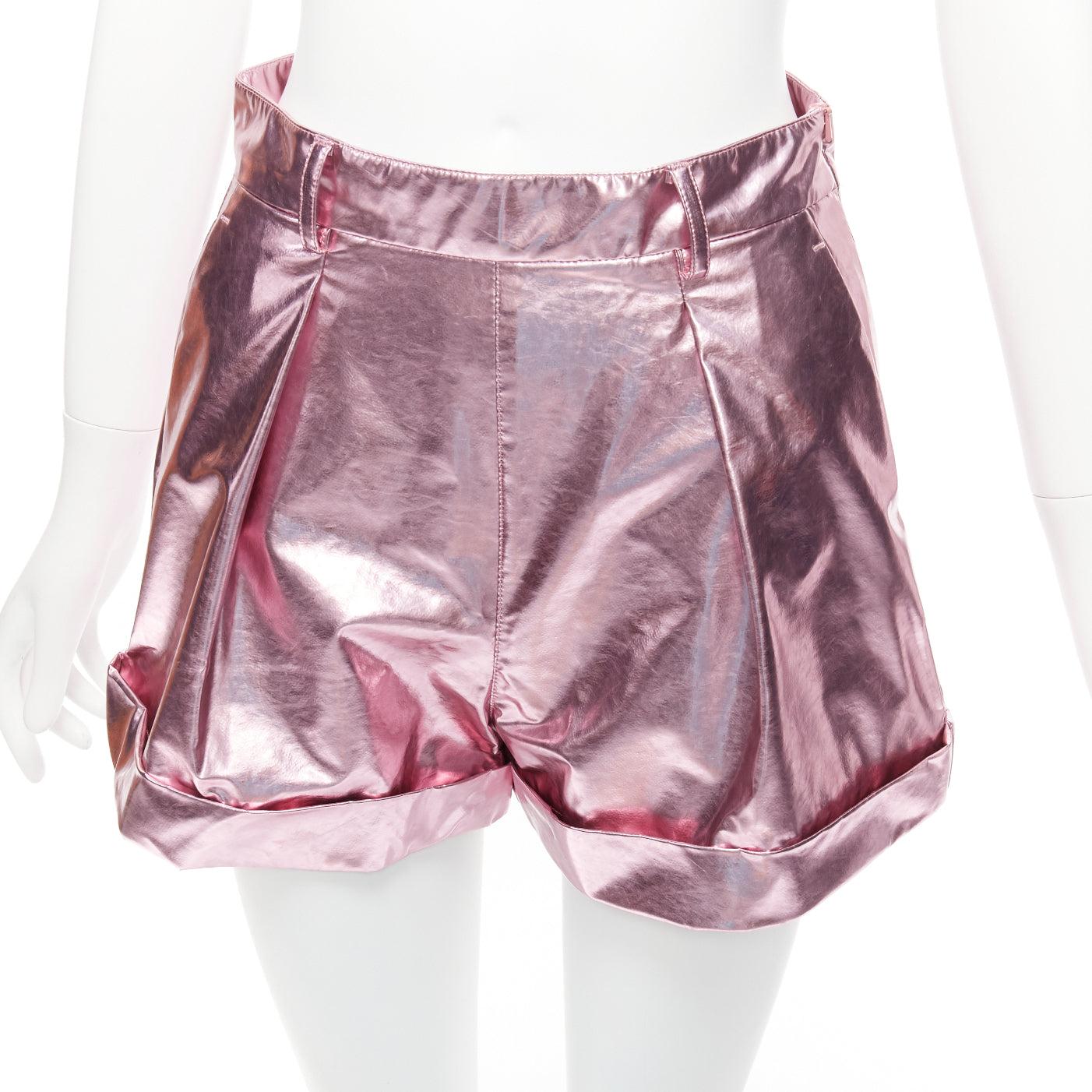 PHILOSOPHY LORENZO SERAFINI metallic pink PU high waisted cuffed shorts IT40 XS
Reference: AAWC/A00575
Brand: Philosophy
Designer: Lorenzo Serafini
Material: Plastic
Color: Pink
Pattern: Solid
Closure: Zip
Extra Details: Dual front pockets. Side zip