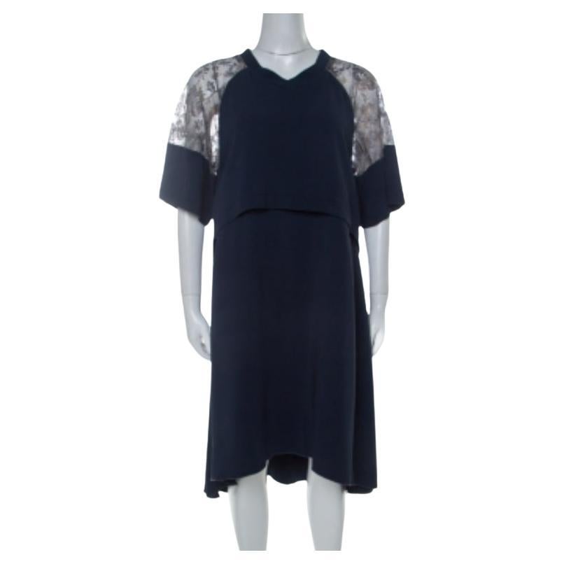Philosophy Marineblaues Lagen-Shiftkleid mit Spitzendetail M im Angebot