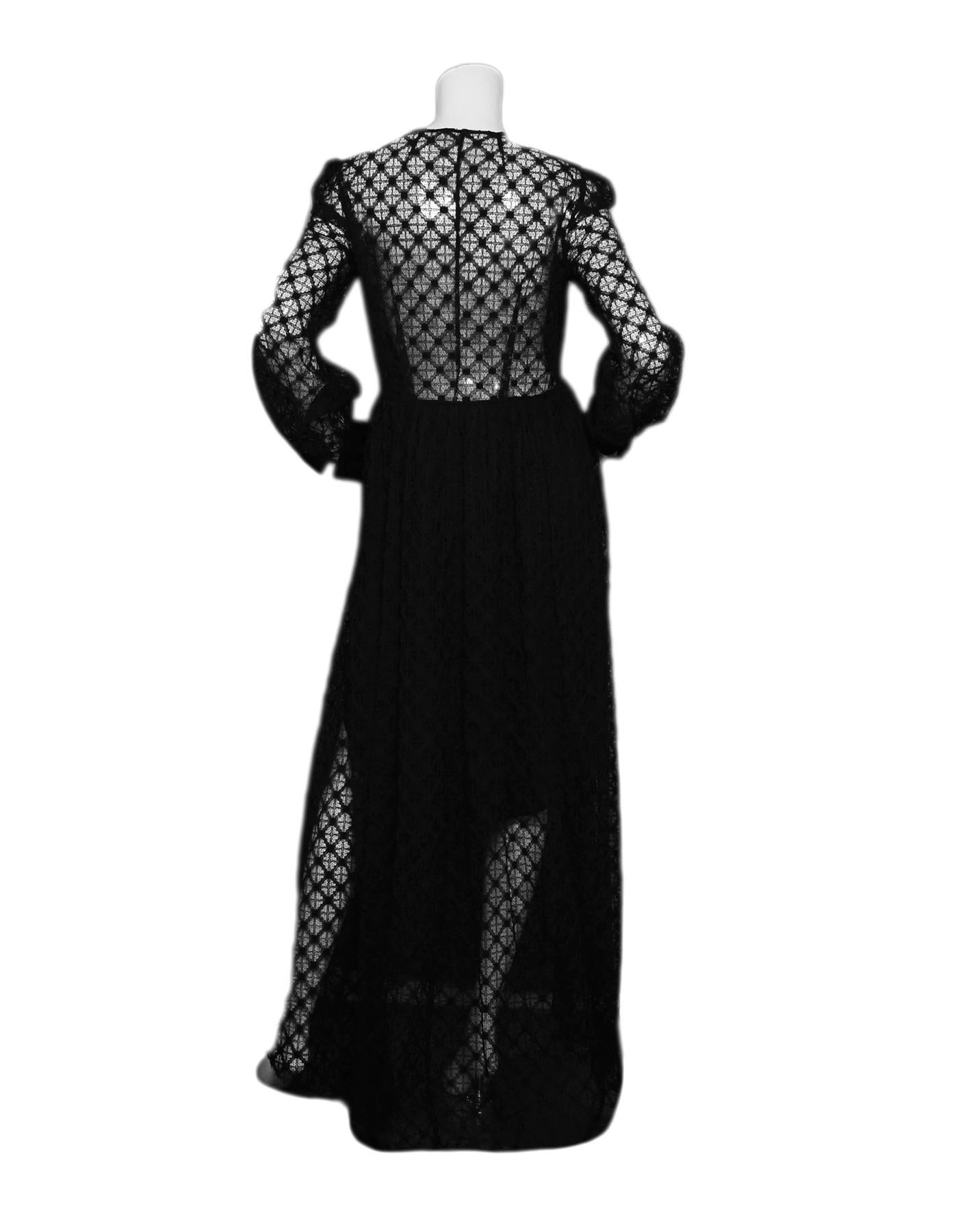 Philosophy NWT Black Long Sleeve Lace Dress w/ V-Neck Velvet Bow sz 8 In New Condition In New York, NY