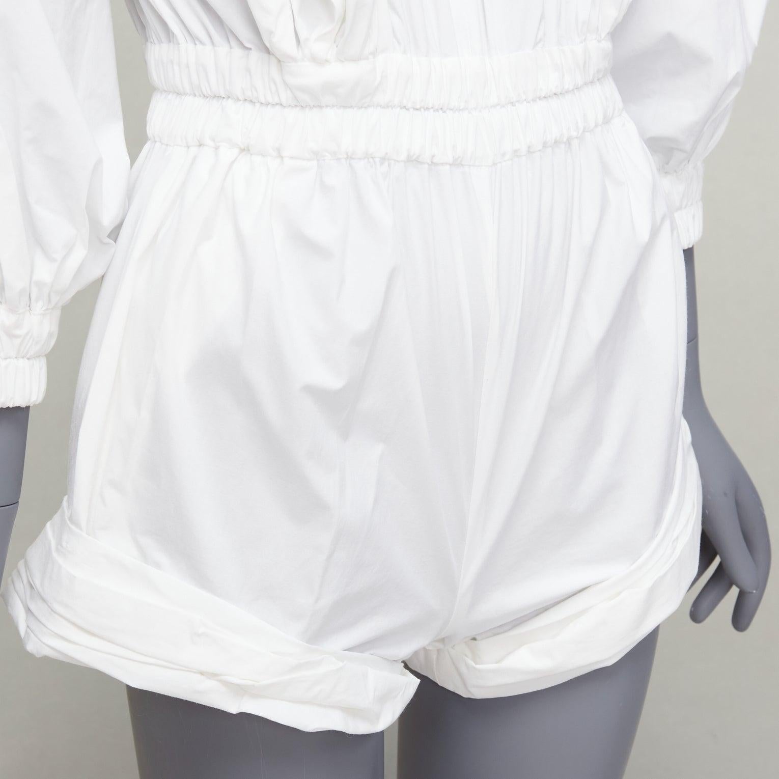 PHILOSOPHY white cotton blend volume wing sleeve roll leg V-neck romper IT38 XS For Sale 2