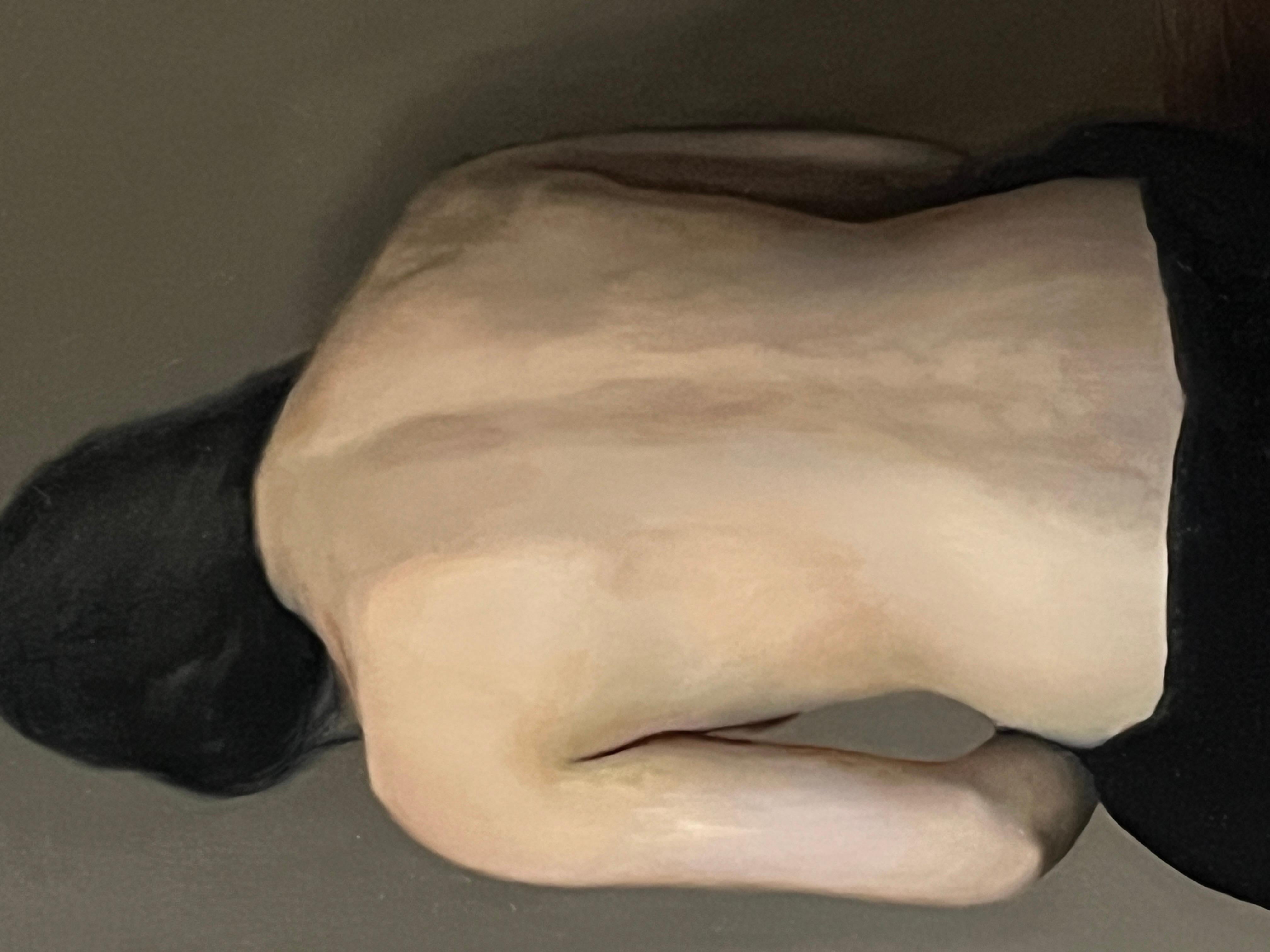 Figura seduta - Painting di Phoebe Delaney