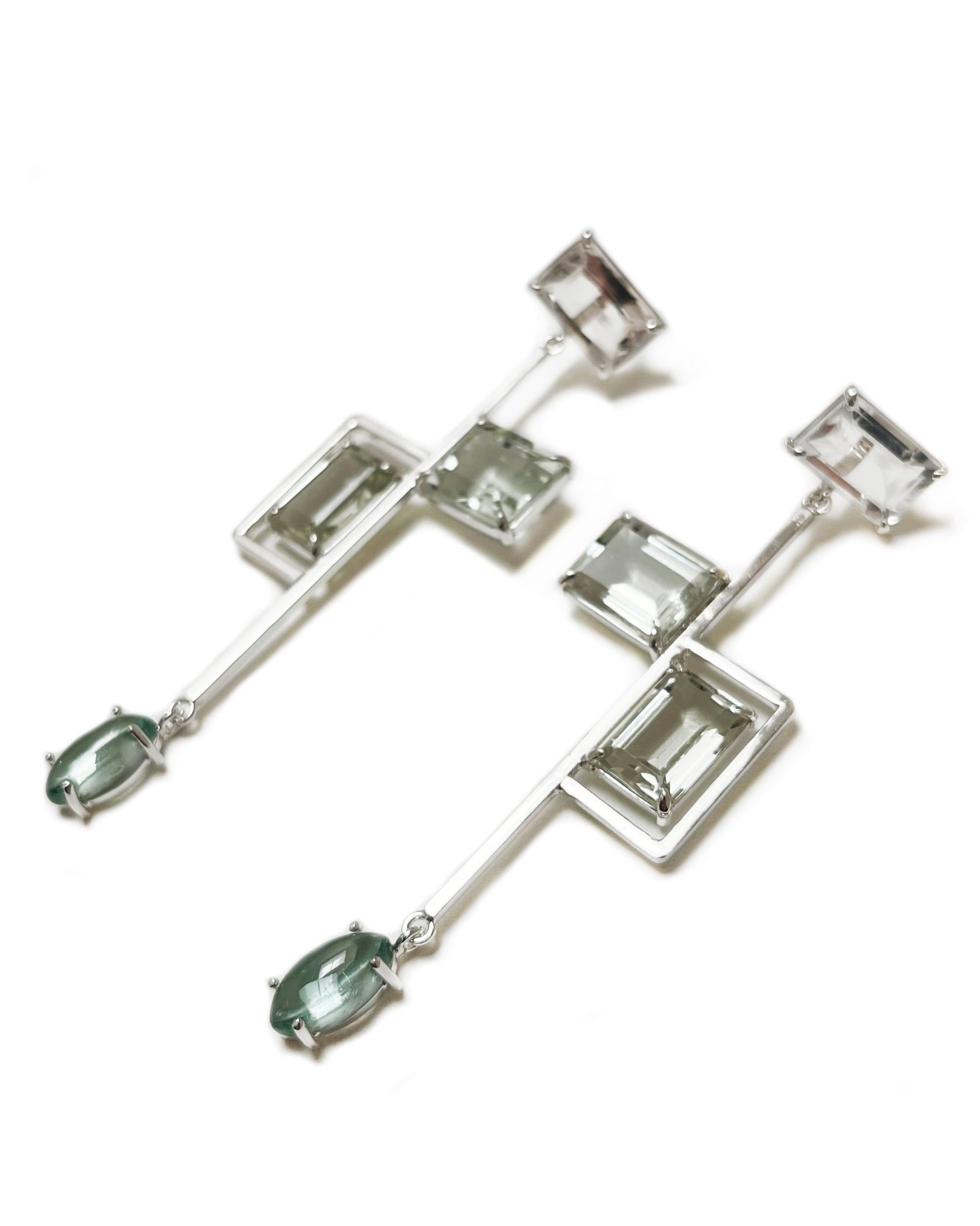 Contemporain Boucles d'oreilles en goutte Phoebe en quartz vert, Prasiolite, topaze blanche et argent