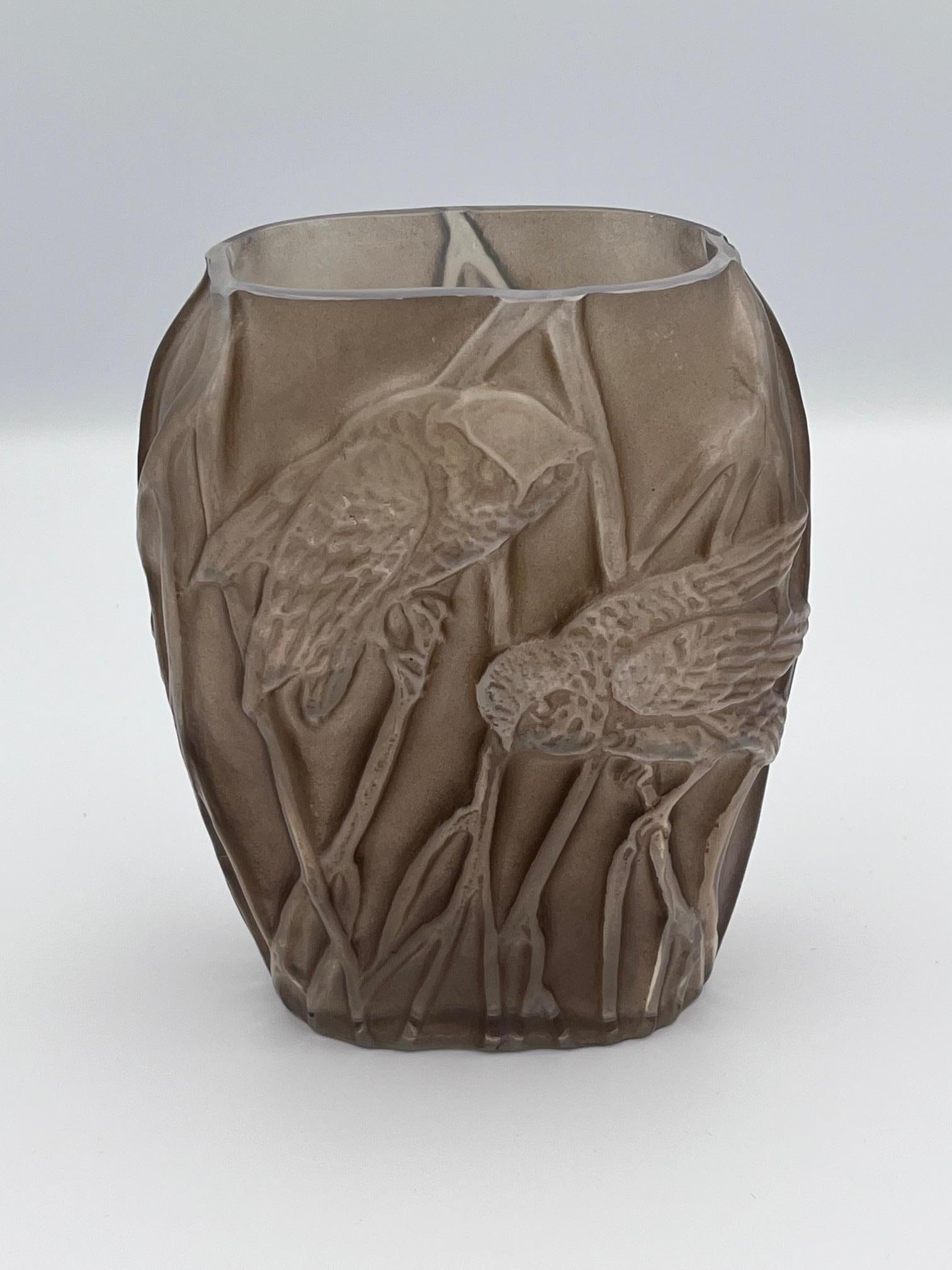 Phoenix Consolidated Glass Martele Vaso gufo urlante In condizioni buone in vendita a Red Lion, PA