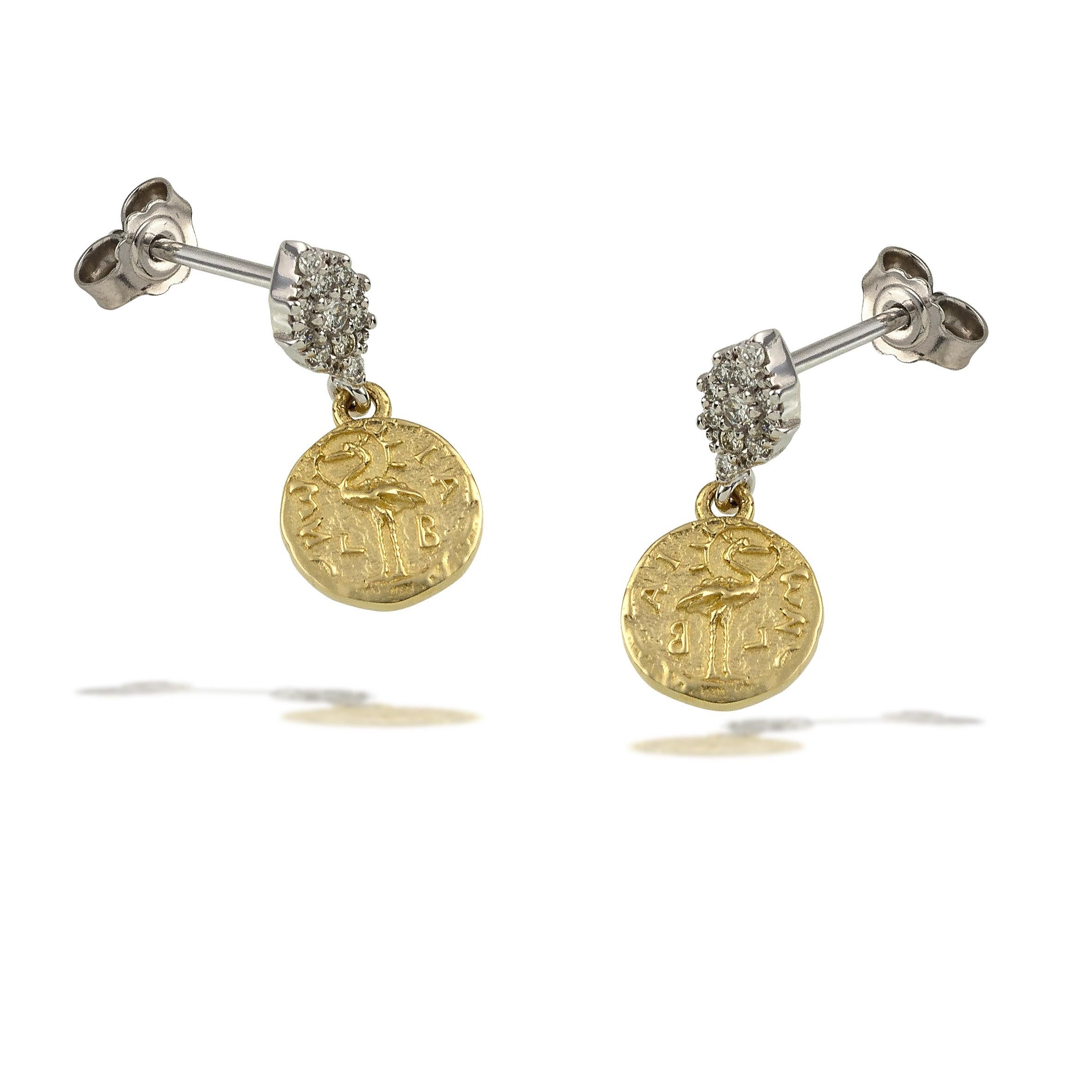 Recycled 14K Yellow Gold

Diamonds Approx. 0.2 ct

Phoenix Earrings in Gold and Diamonds

Ancient coin with Phoenix, the immortal bird, which rises again from its own ashes, stronger and stronger and stronger…

A groundbreaking collection,