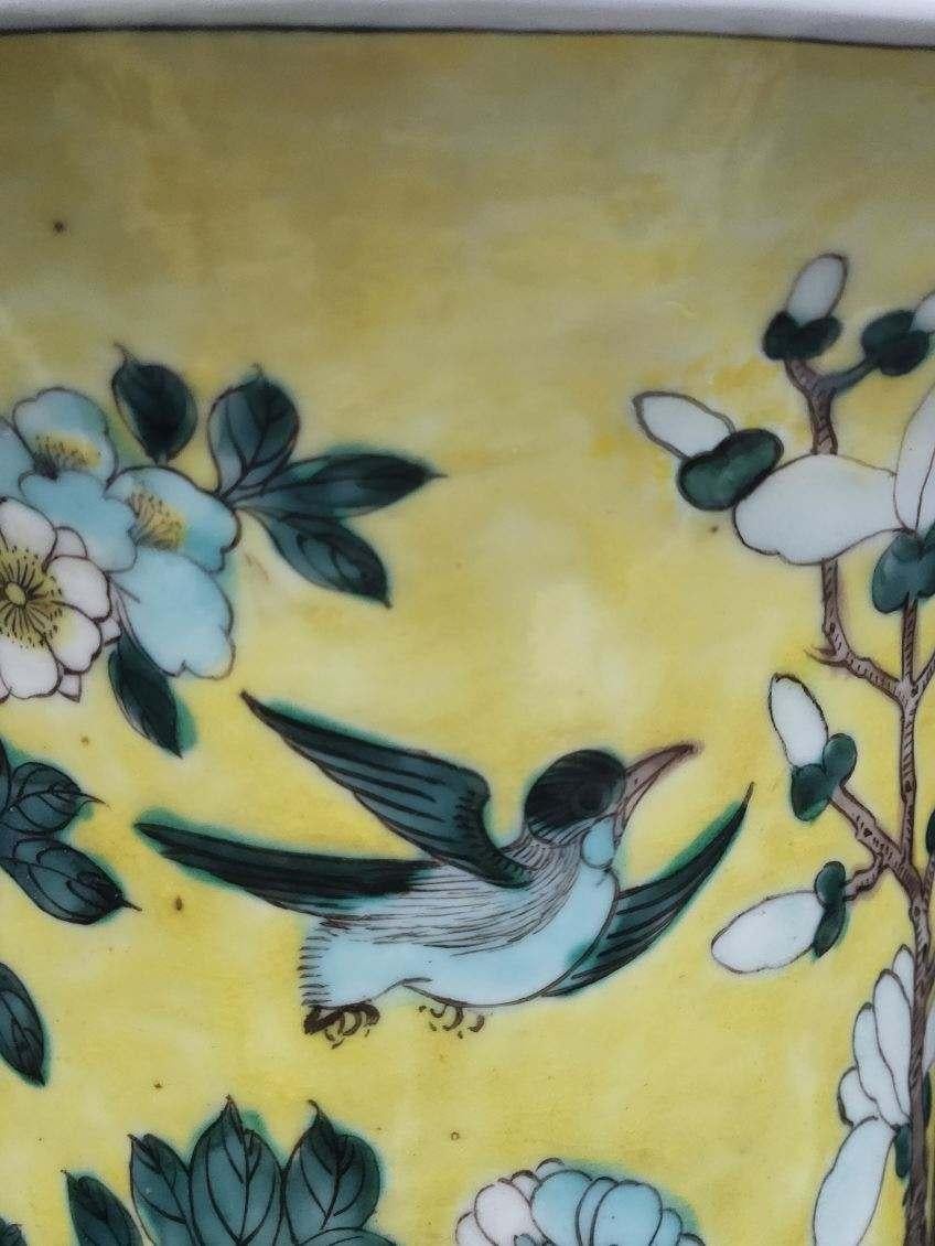 Phoenix Tail Yen Yen Grande paire de vases en porcelaine de Chine de la dynastie Qing (18e siècle) en vente 2