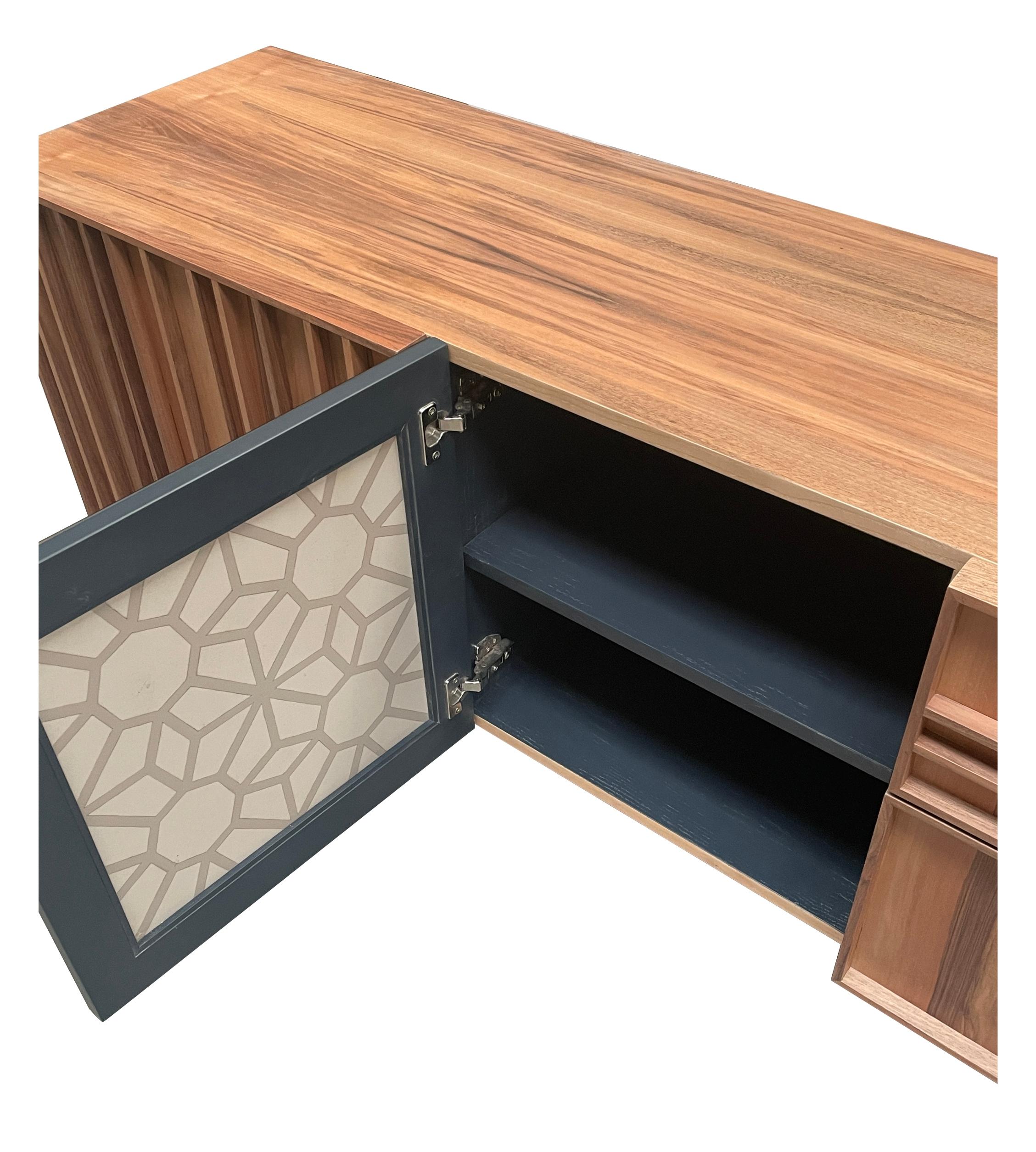 Phoenix Walnut Sideboard, Three Doors and Two Drawers, by Lola Glamour In New Condition For Sale In Geneve, CH
