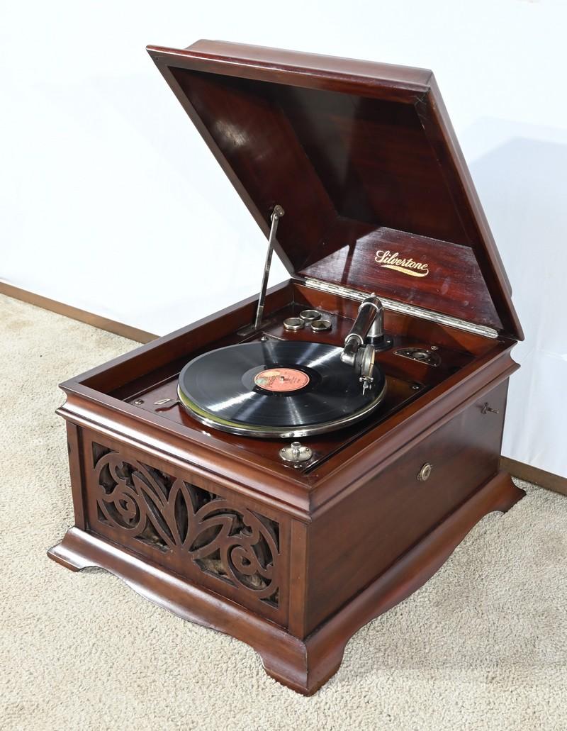 Américain Phonographe Silvertone modèle VII en acajou - 1920 en vente