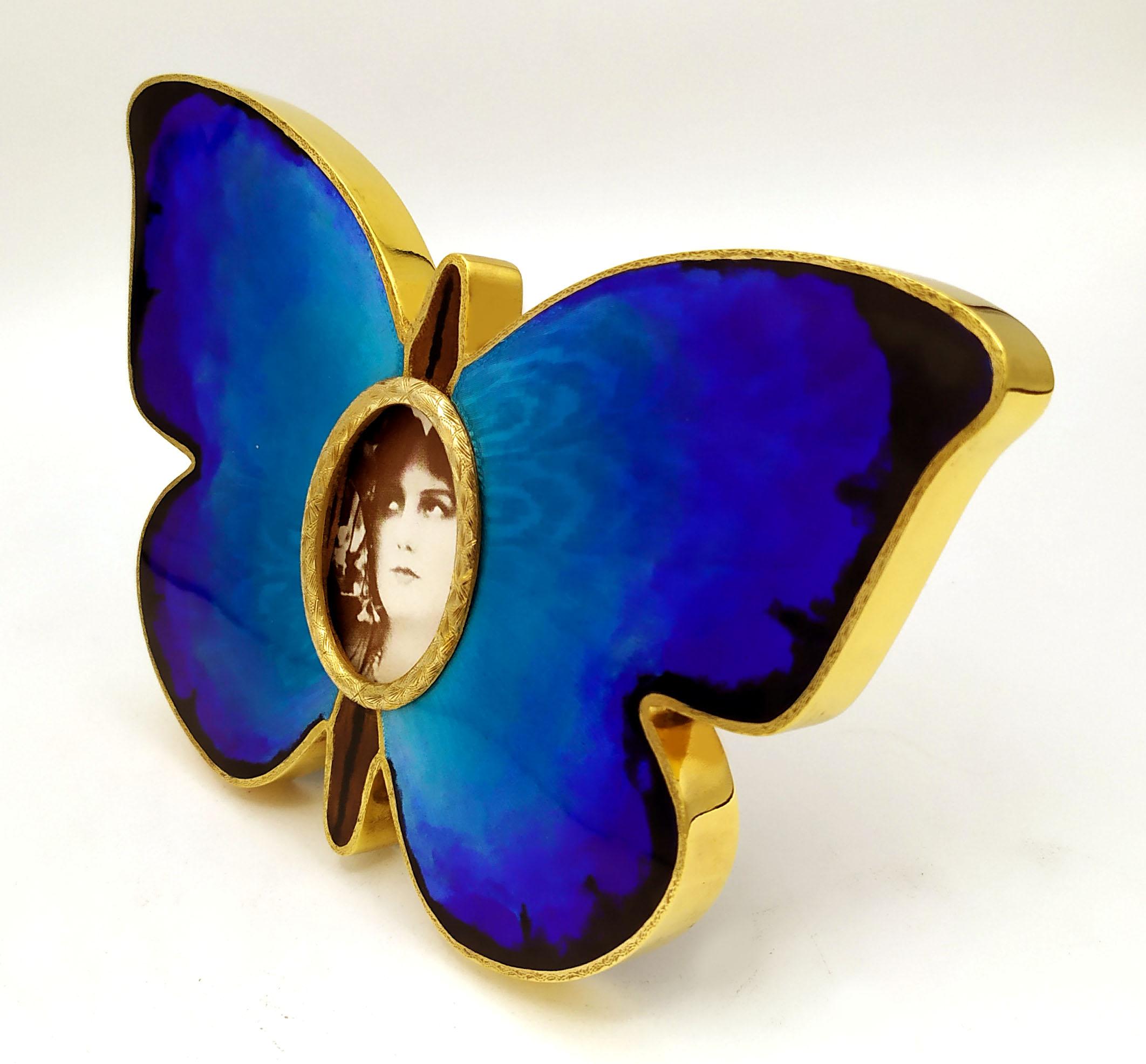 Fotorahmen in Schmetterlingsform gebrannt Emaille auf guillochè und Handgravuren Sterl (Art nouveau) im Angebot