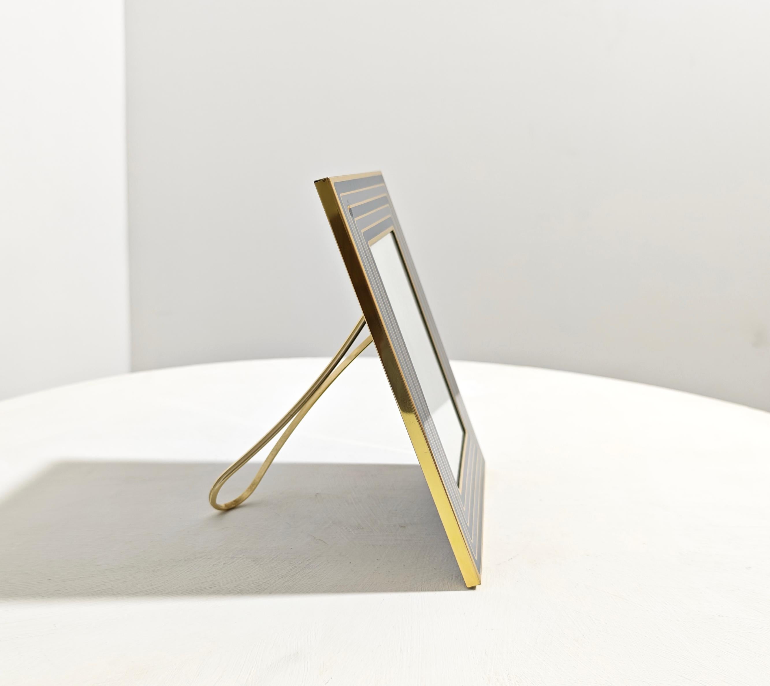 20ième siècle Cadre décoratif laiton aluminium design moderne mi-siècle, Italie, années 70 en vente