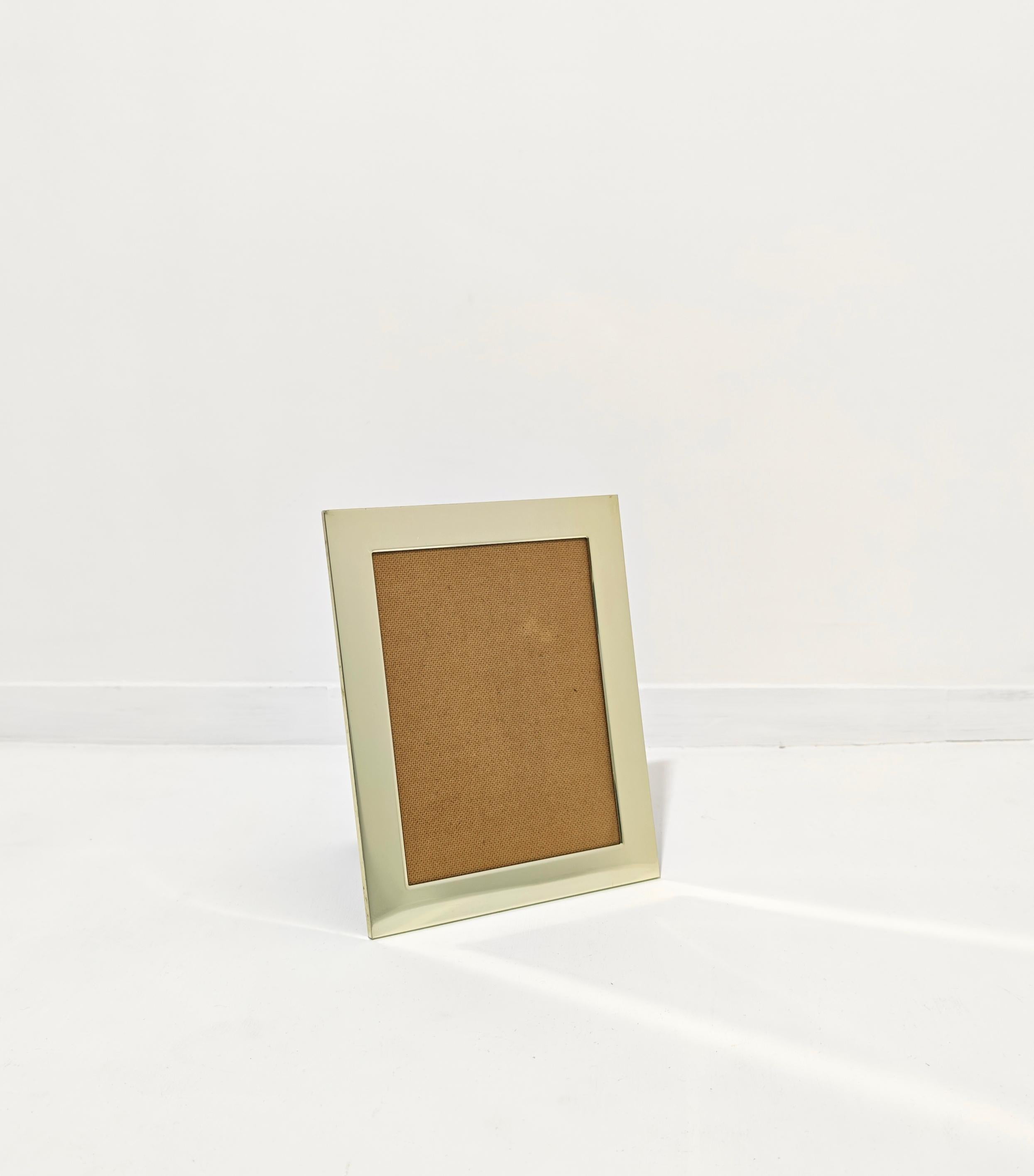 Aluminium Cadre décoratif laiton aluminium design moderne mi-siècle, Italie, années 70 en vente