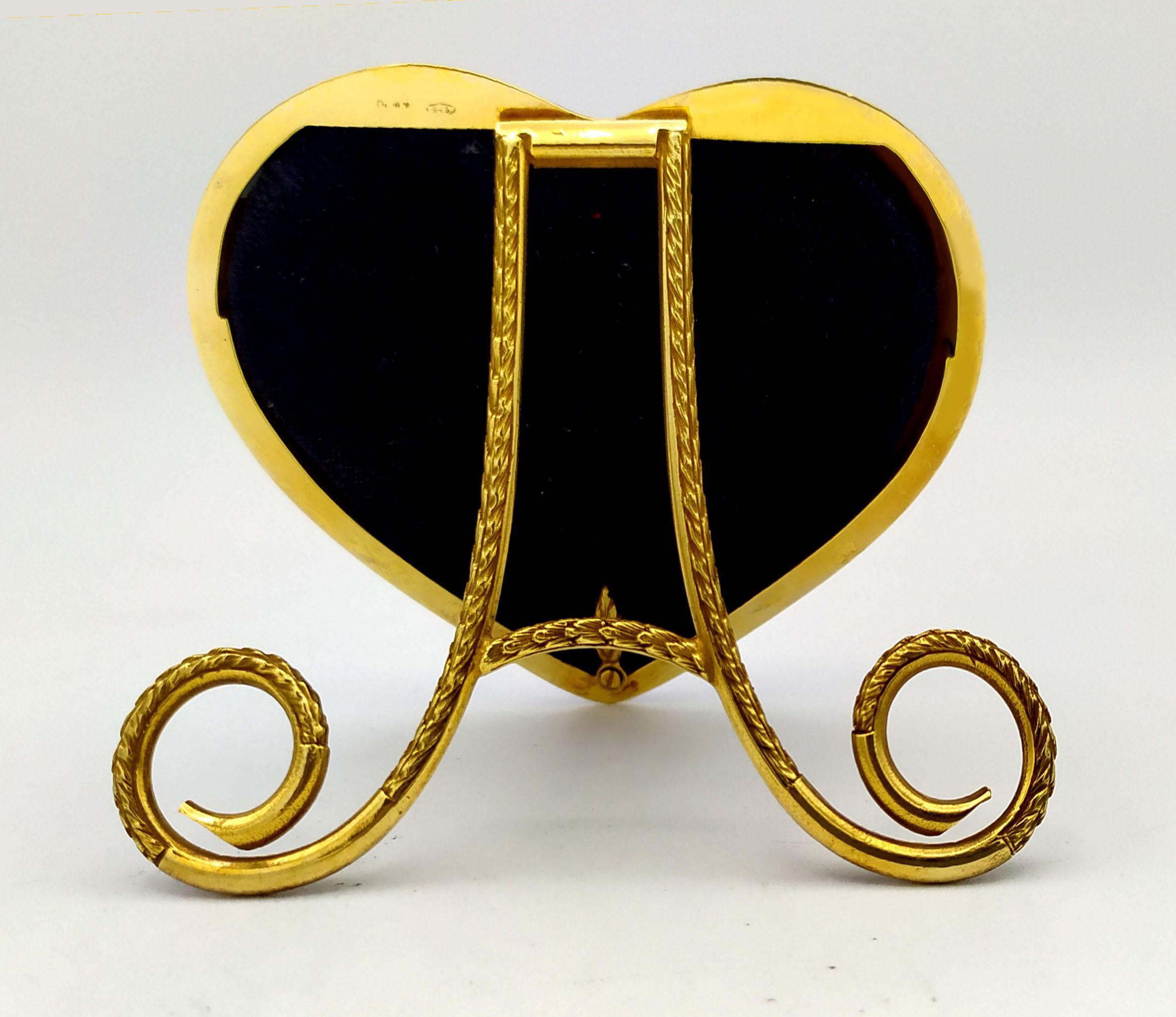 Marco de fotos en forma de corazón esmaltado al fuego sobre guilloché de plata de ley Salimbeni en Excelente estado para la venta en Firenze, FI