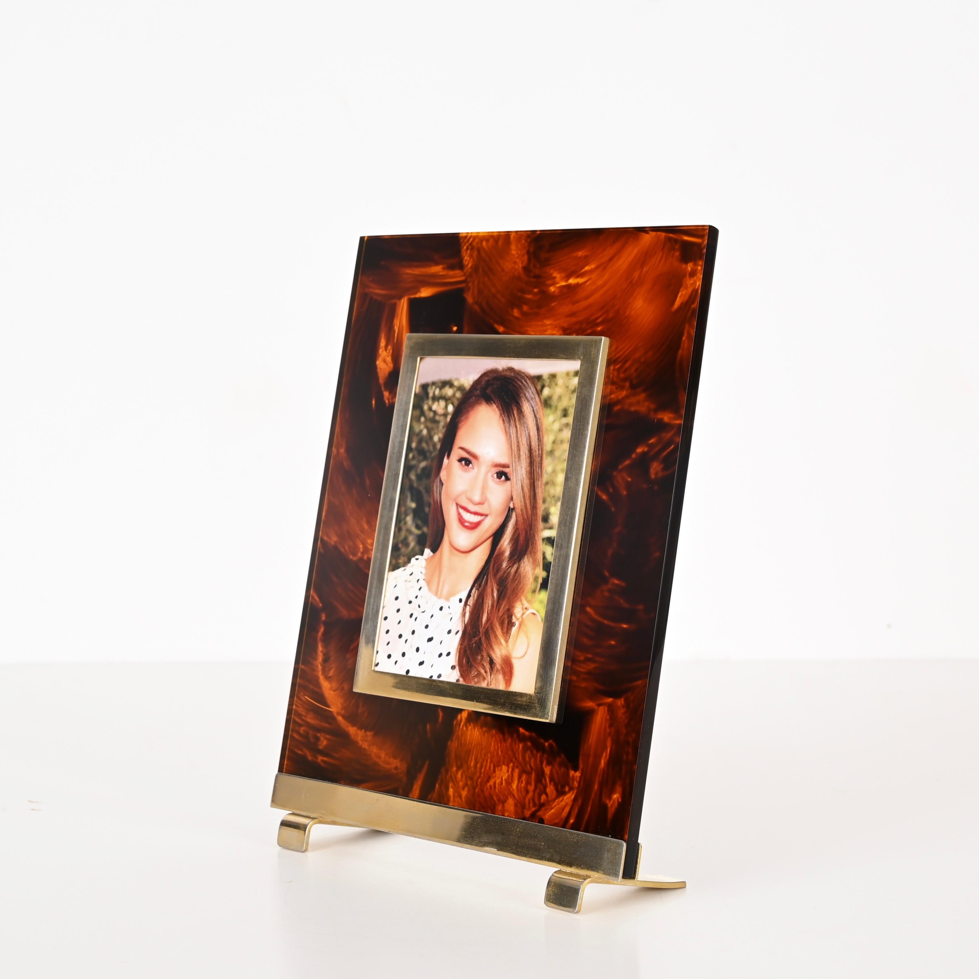Photo Frame in Lucite Tortoiseshell and Brass, Christian Dior, Italy, 1970s For Sale 4