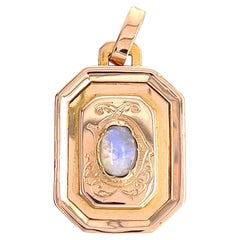 Photo Locket Pendant Yellow Gold 18 Karat